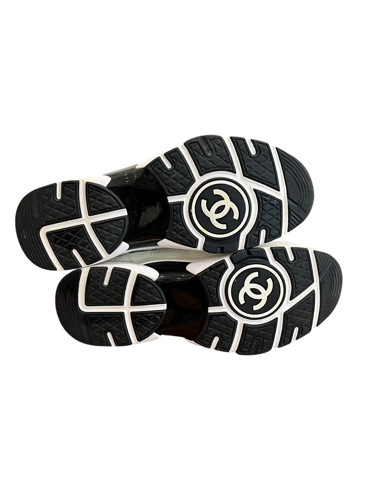 Chanel Chanel CC Logo Trainers Size US 11 / IT 41 - 7 Thumbnail