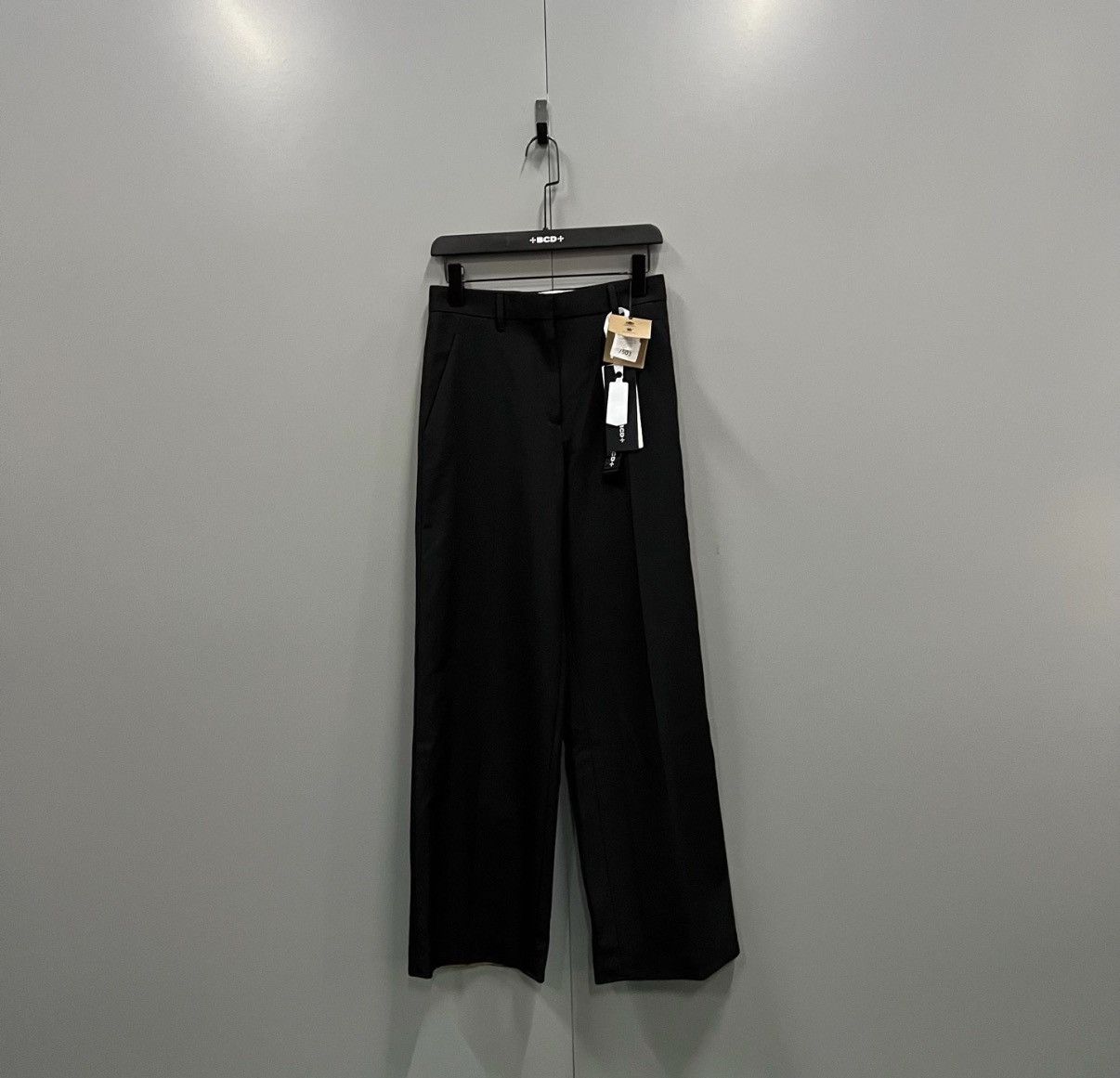 Burberry Burberry Black Split Hem Wide-leg Pants J41 Size 25" / US 0 / IT 36 - 1 Thumbnail