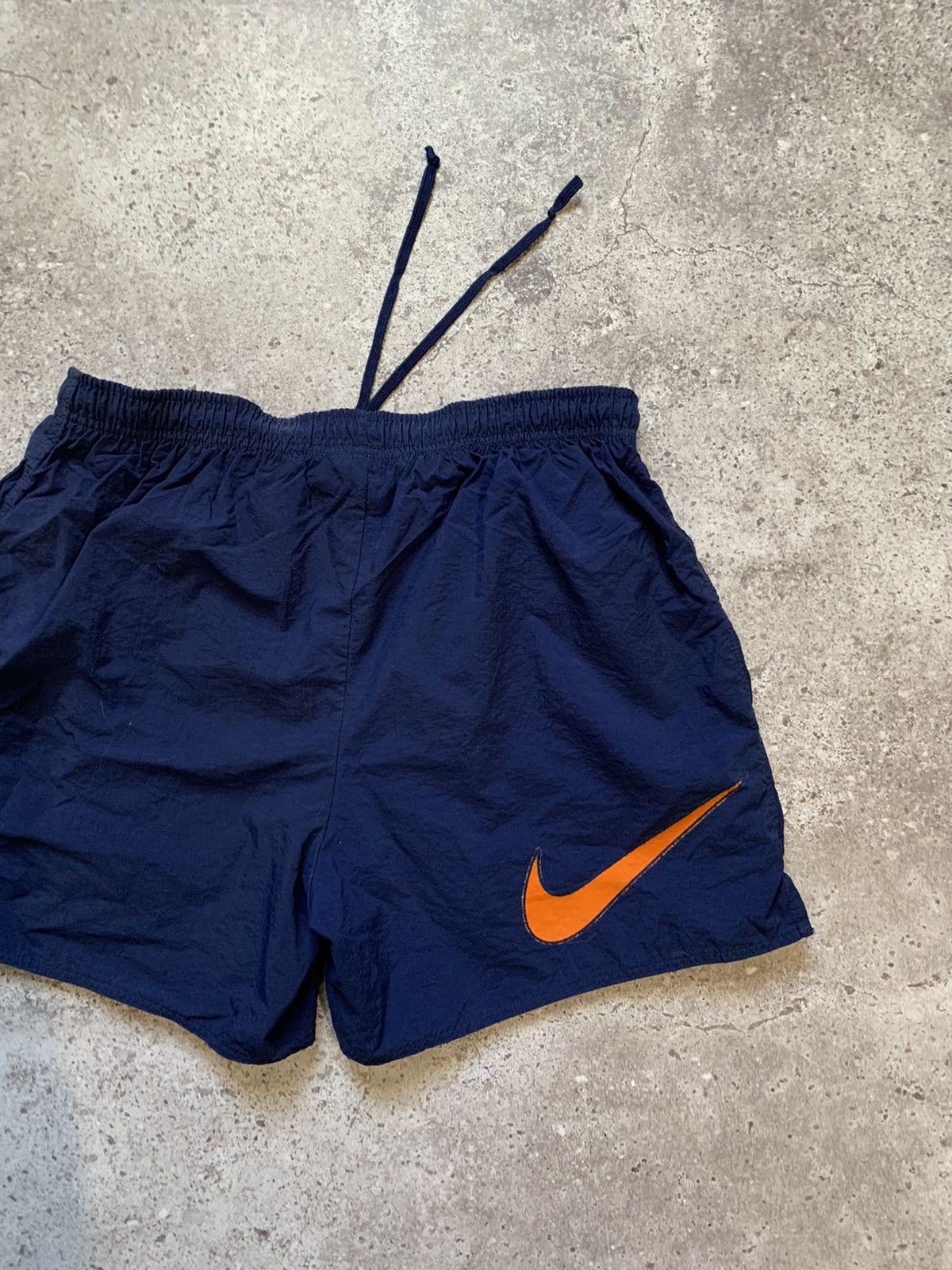 Nike × Vintage 00s Vintage Nike Big Logo Drill Shorts Rare Size US 26 / EU 42 - 2 Thumbnail
