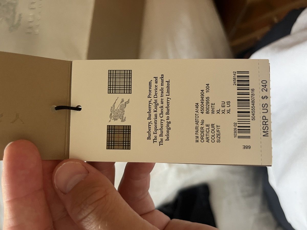 Burberry Burberry T-Shirt Size US XL / EU 56 / 4 - 6 Thumbnail