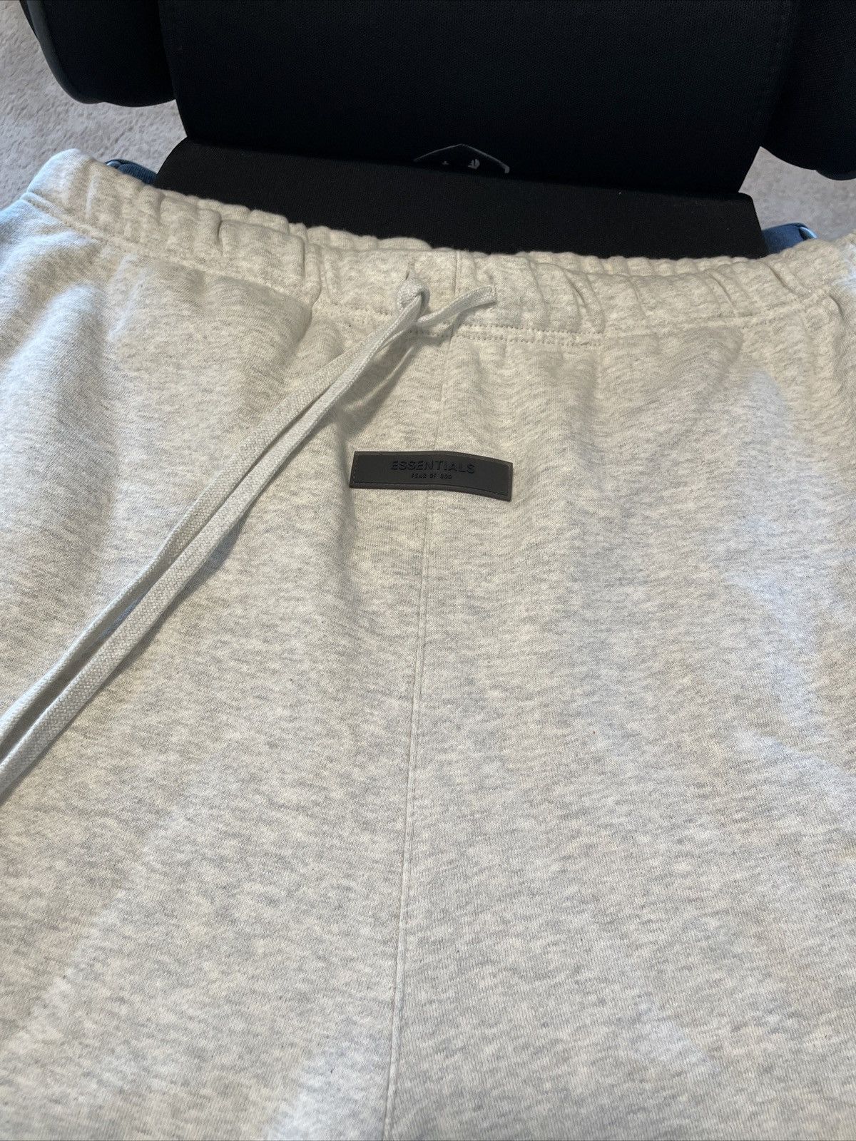 Essentials × Fear of God Essentials Shorts - Light Oatmeal Sweatshort - Fear Of God Size US 35 - 5 Thumbnail