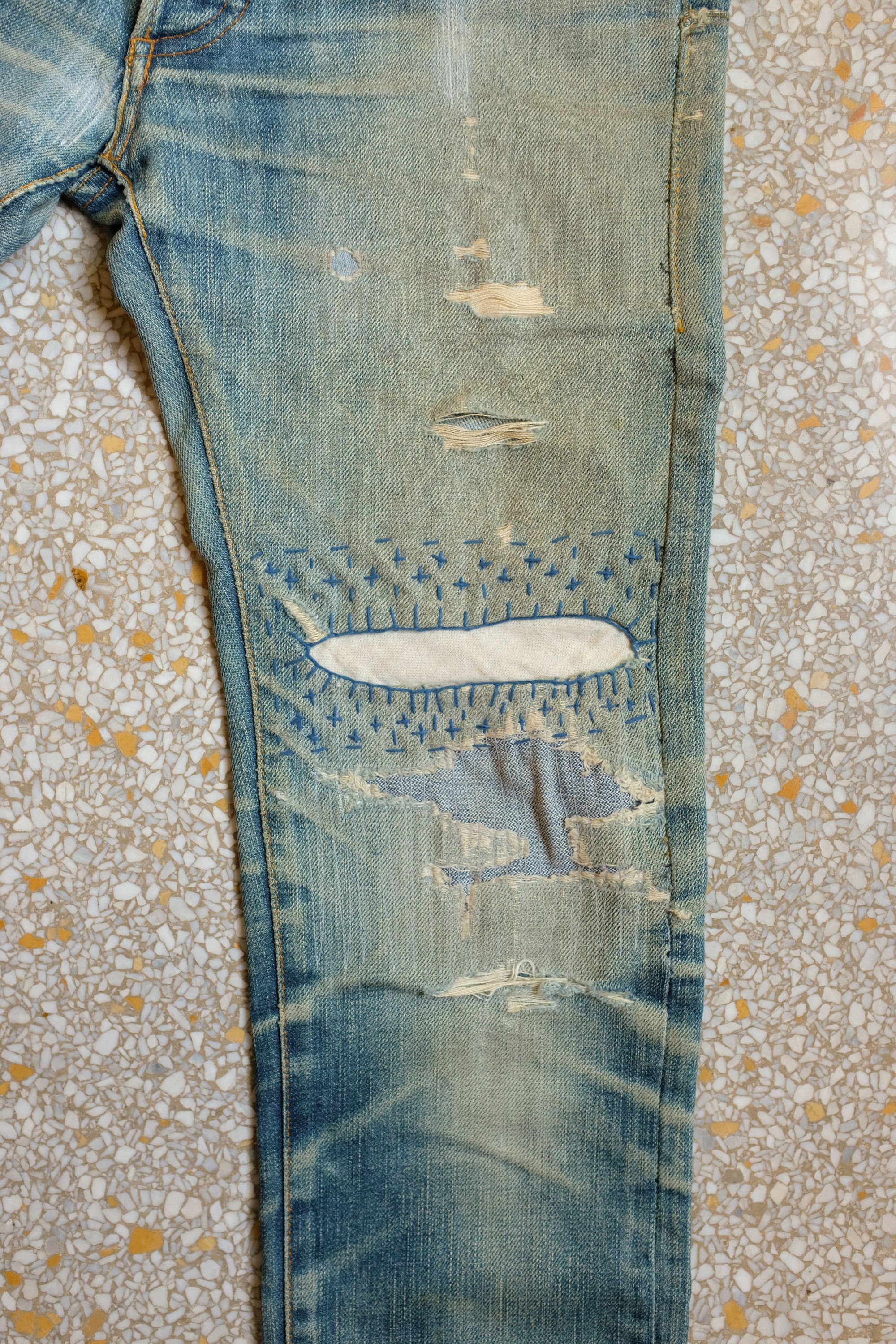 Dior Dior Homme MIJ Jeans Thrashed Repaired Hedi Slimane Size US 26 / EU 42 - 13 Thumbnail