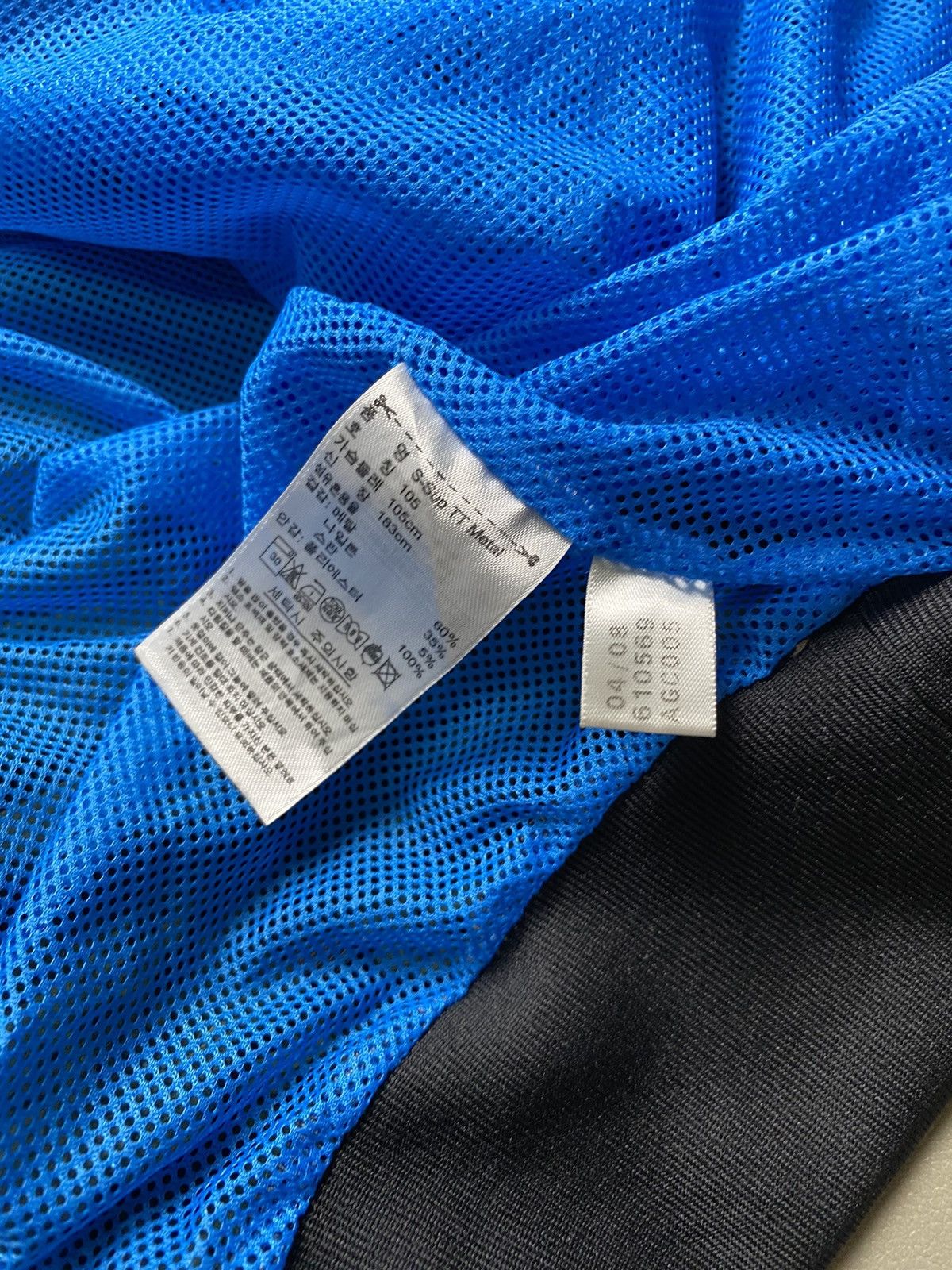 Adidas × Vintage Vintage Adidas Metal Track Jacket Size US M / EU 48-50 / 2 - 14 Thumbnail