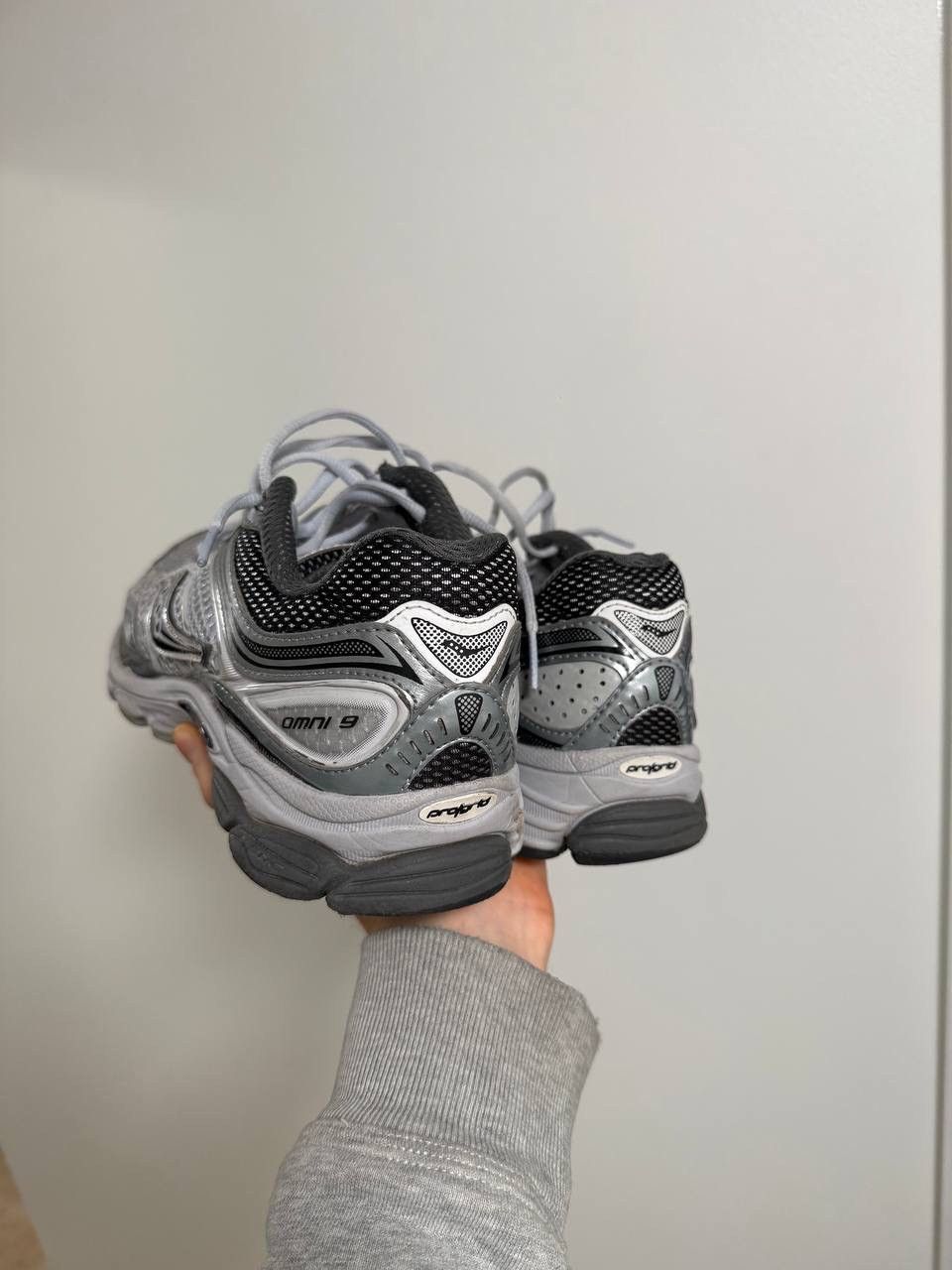 Saucony Saucony ProGrid Omni 9 Microchip Size US 8 / EU 41 - 4 Thumbnail