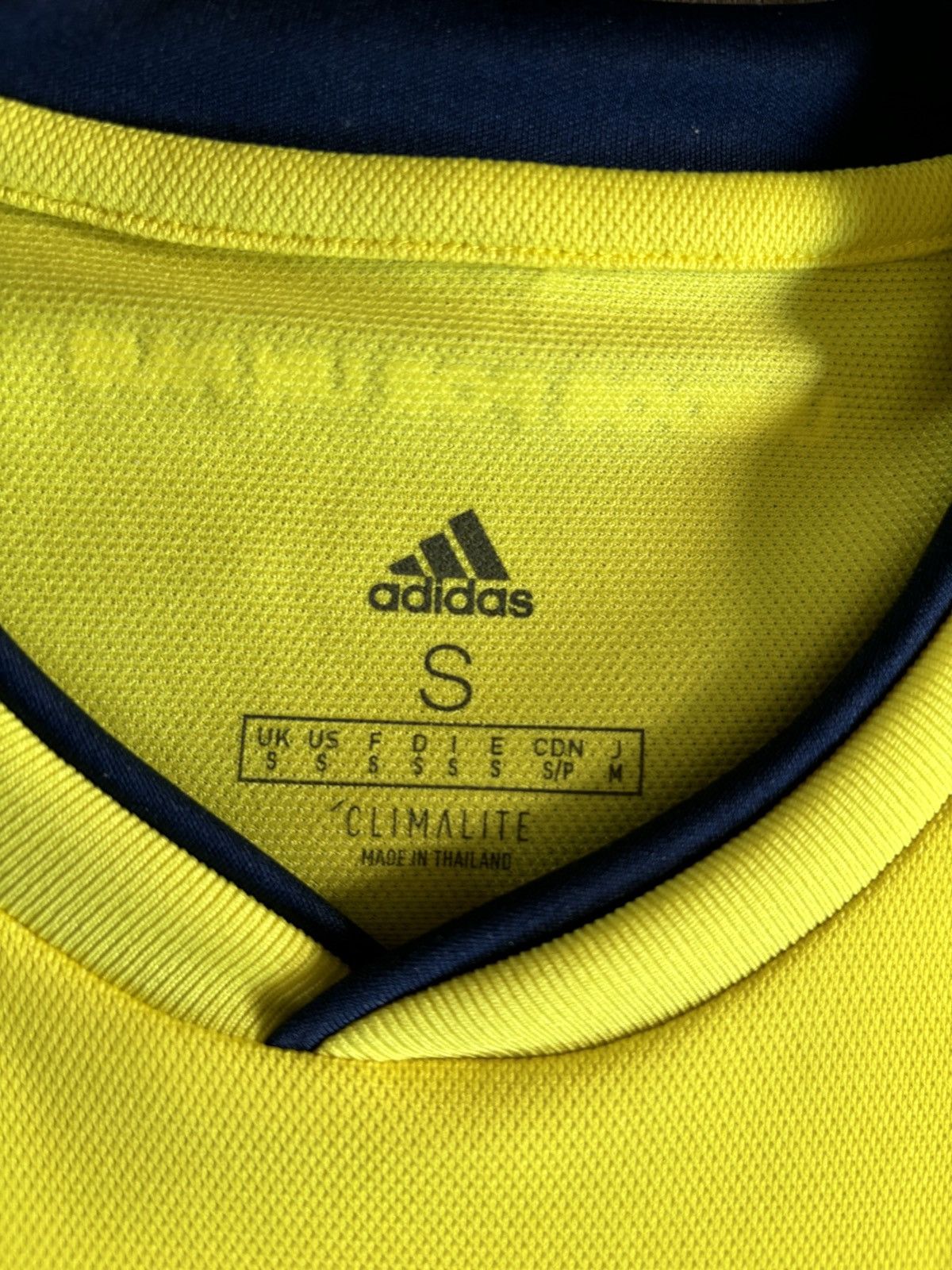 Adidas Colombia 2018 Adidas Home Kit Size US S / EU 44-46 / 1 - 5 Thumbnail