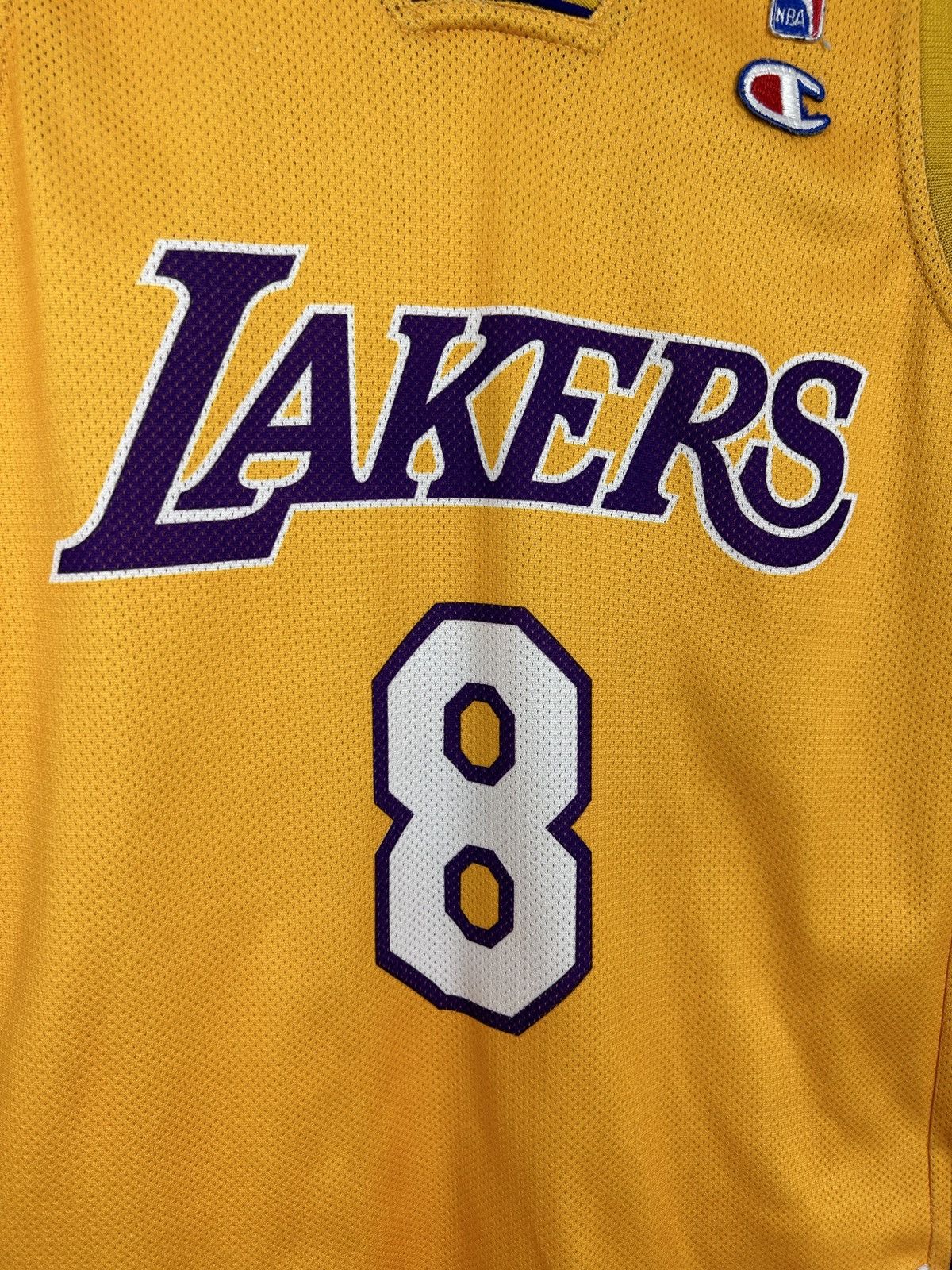 Champion 90s Kobe Bryant #8 Los Angeles Lakers Champion Jersey Size US S / EU 44-46 / 1 - 3 Thumbnail