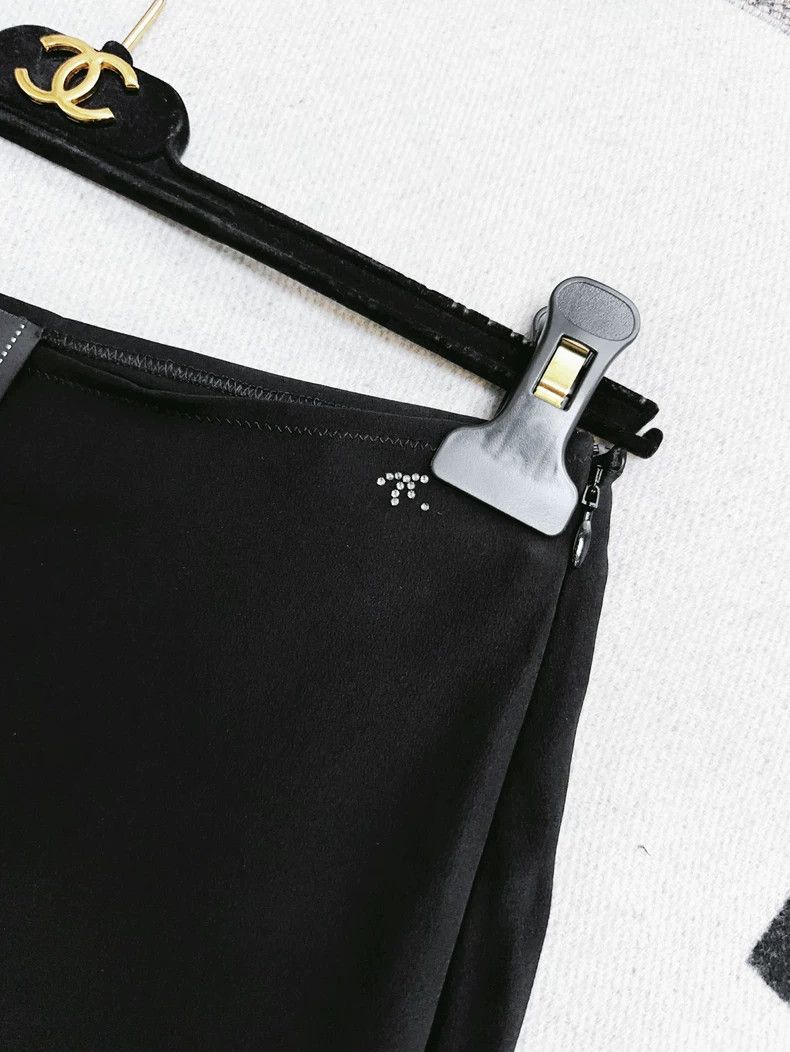 Chanel Chanel 20S Roof Series Black Mulberry Silk Shorts Size 25" / US 0 / IT 36 - 3 Thumbnail