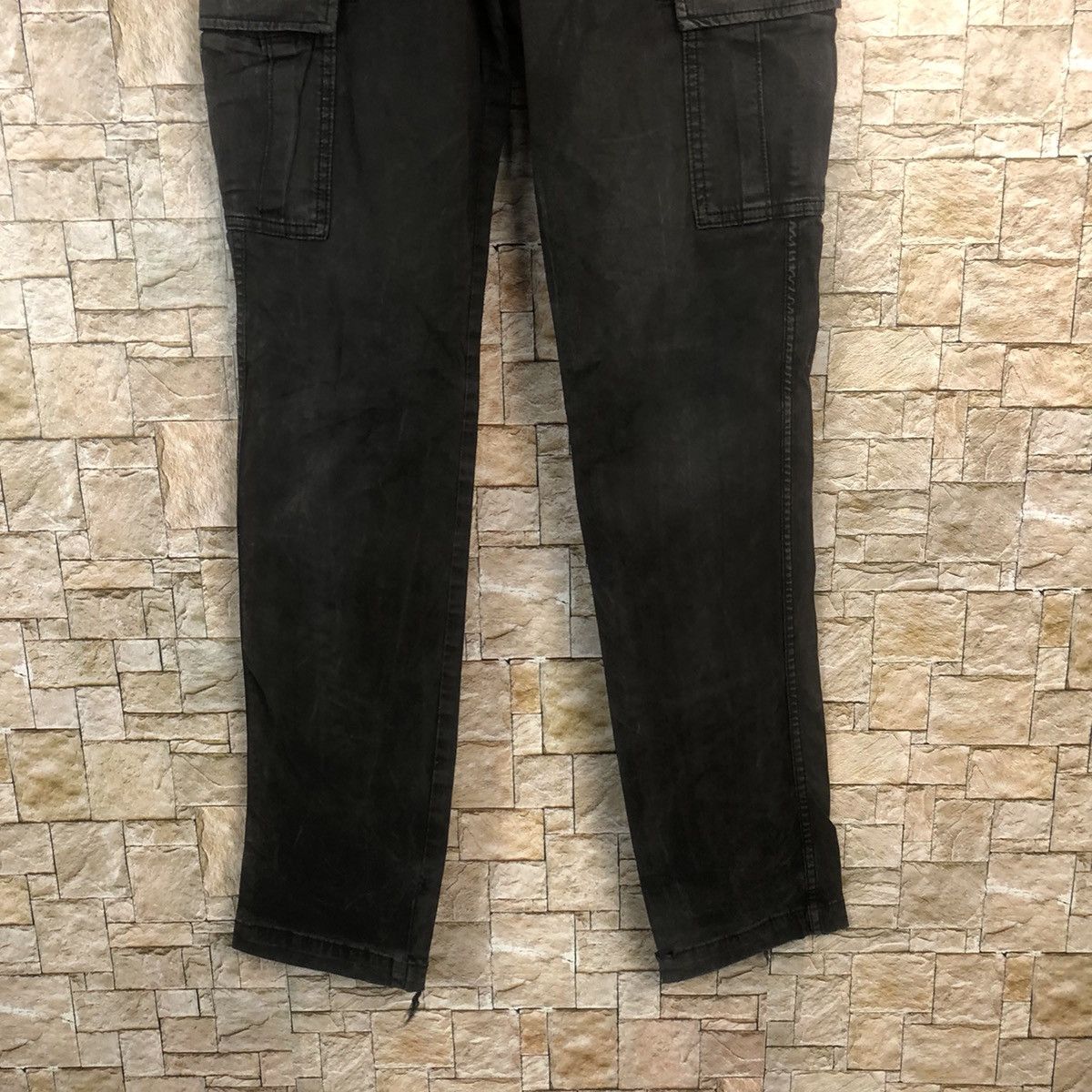 Faded Glory × Japanese Brand Uniqlo Black faded Cargo Multipocket Pants #A746 Size US 28 / EU 44 - 7 Thumbnail