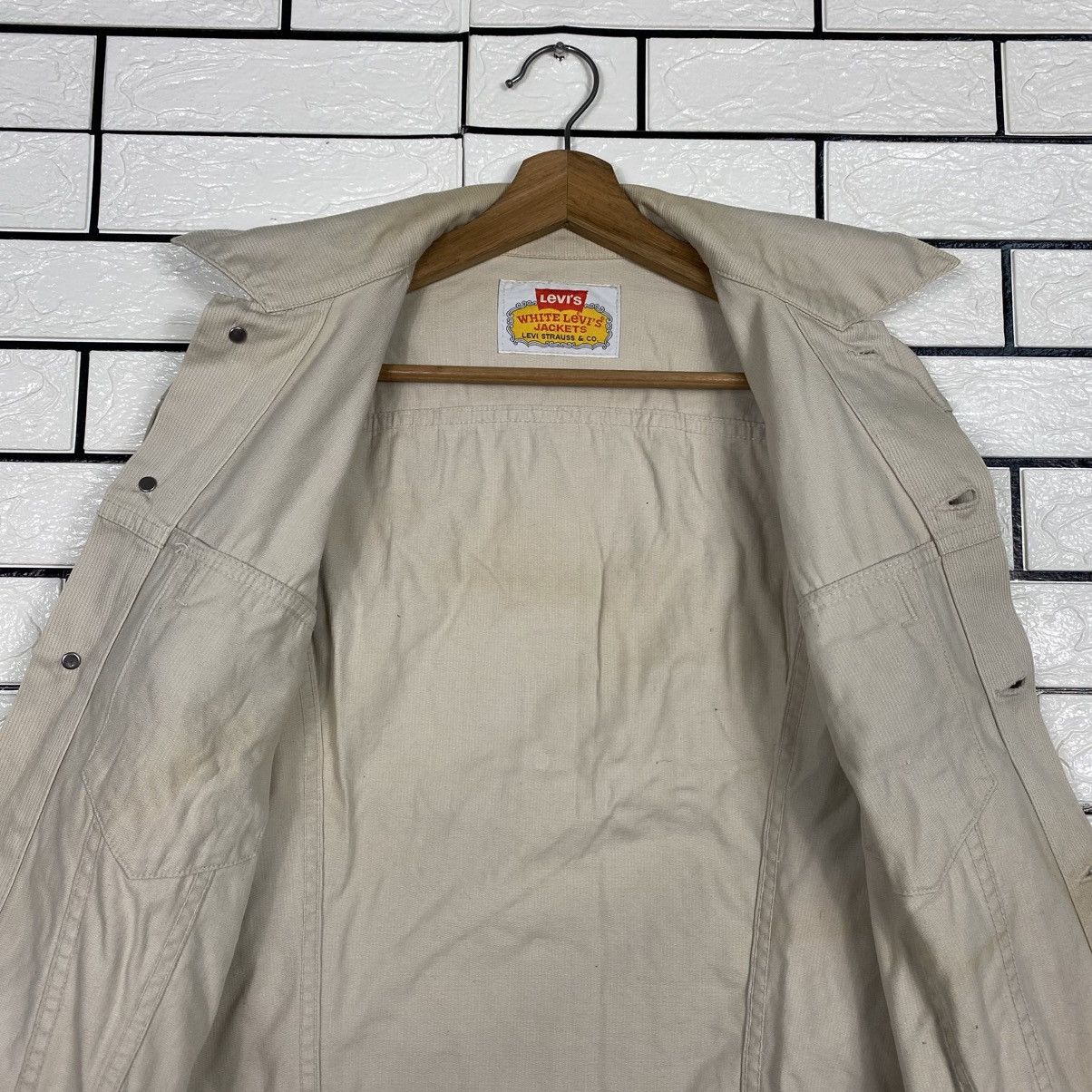 Levi's 📌Vintage Trucker Corduroy Jacket White Levi's Jackets Size US XXS / EU 40 - 16 Thumbnail