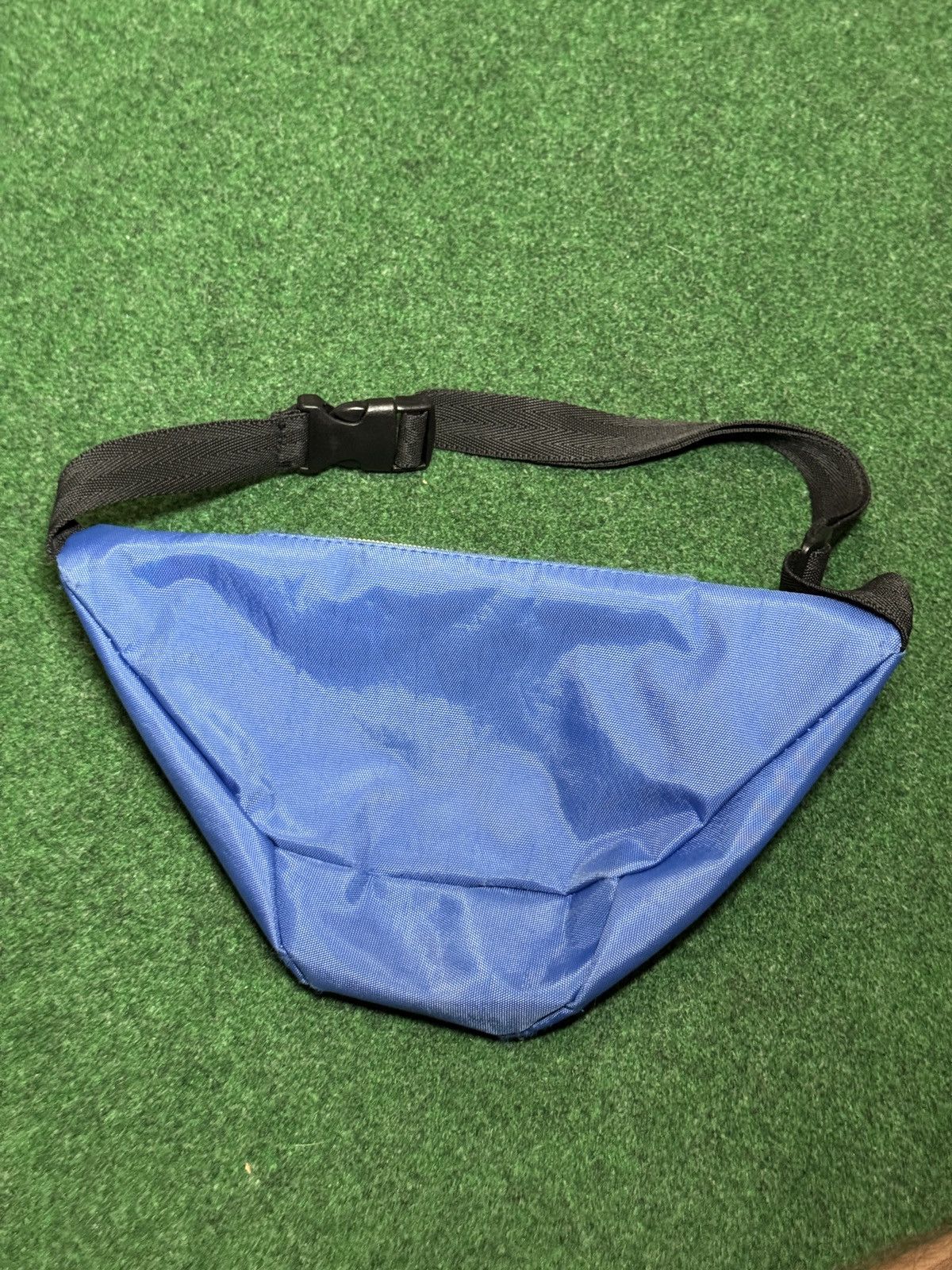 Vintage Vintage 90s Dare To Keep Your Kids Off Drugs Fanny Pack Size ONE SIZE - 5 Thumbnail