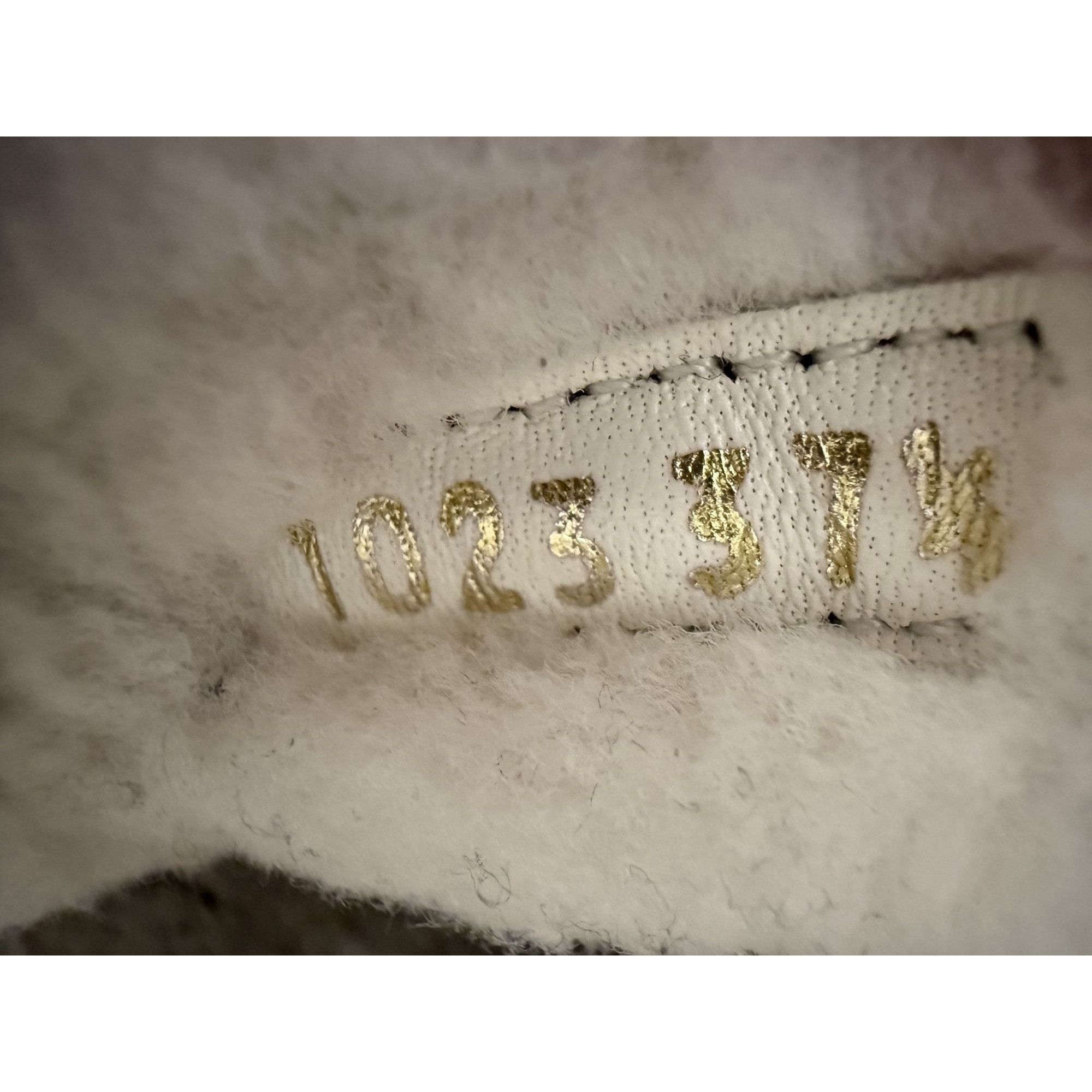 Dior Christian Dior Womens Navy & White Shearling Lined Canvas Sn Size US 7 / IT 37 - 8 Thumbnail