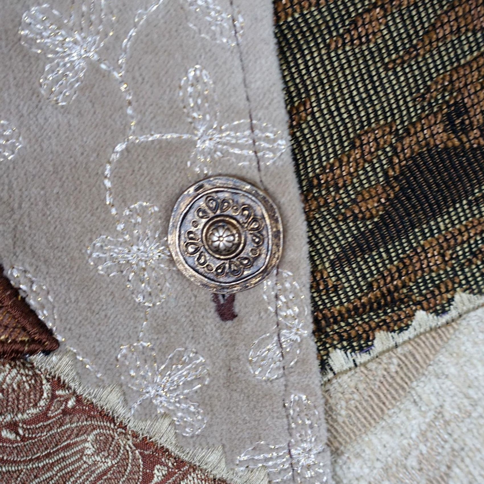 Vintage VINTAGE Indigo Moon Jacket Womens 1X Brown Patchwork Tapestry Animal Print Boho Artsy Coat Size XL / US 12-14 / IT 48-50 - 3 Thumbnail