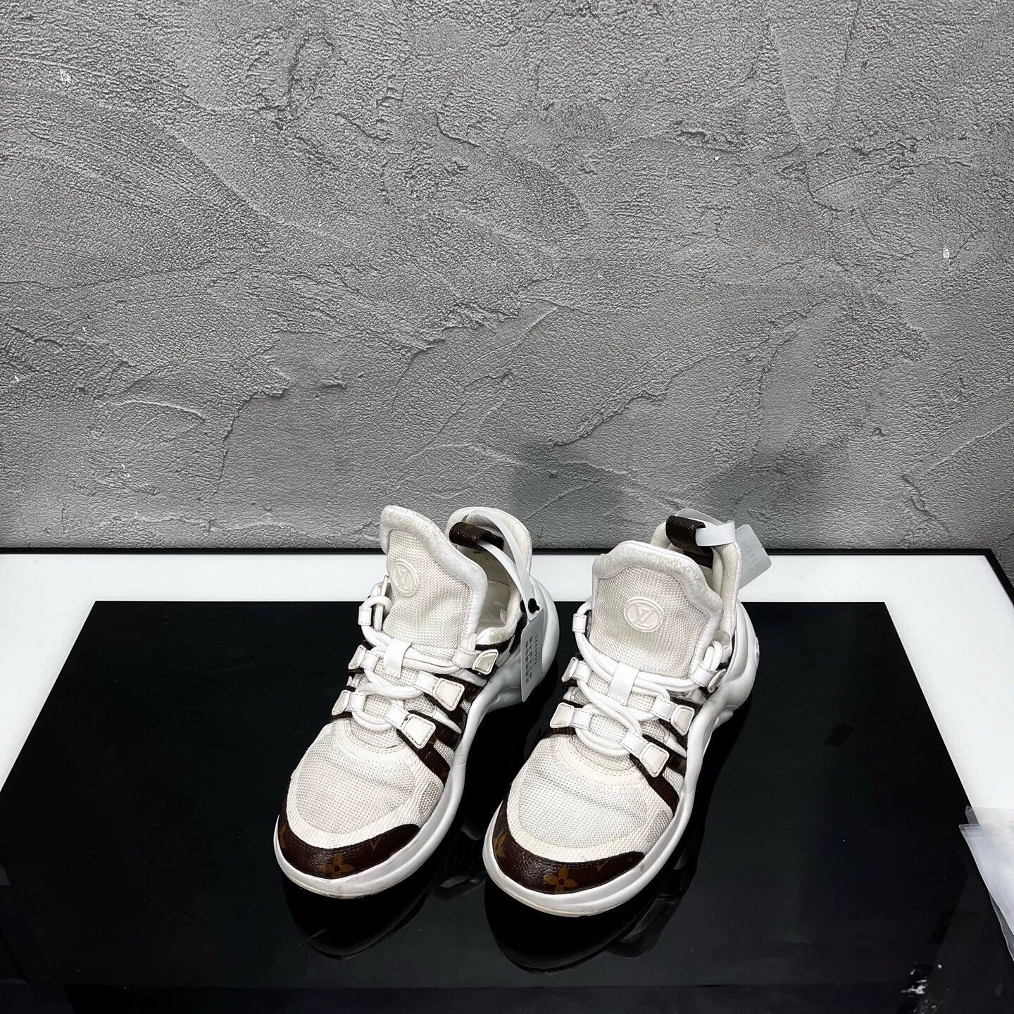 Louis Vuitton LV Archlight Monogram Dad Sneakers Size US 5 / IT 35 - 1 Thumbnail