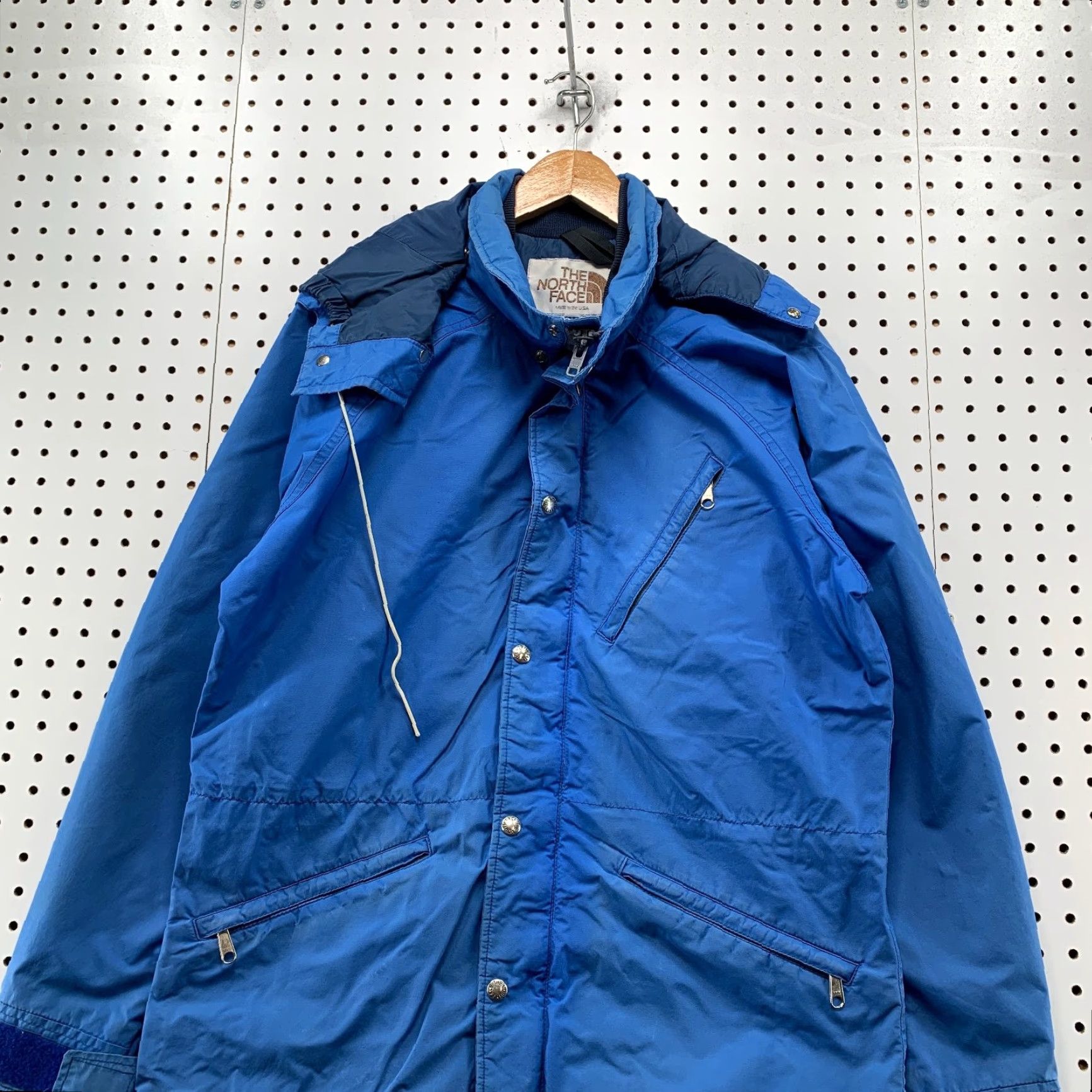 The North Face VINTAGE The North Face Gore Tex Jacket Mens M Blue Hooded Zip Made USA Jacket Size US M / EU 48-50 / 2 - 2 Thumbnail