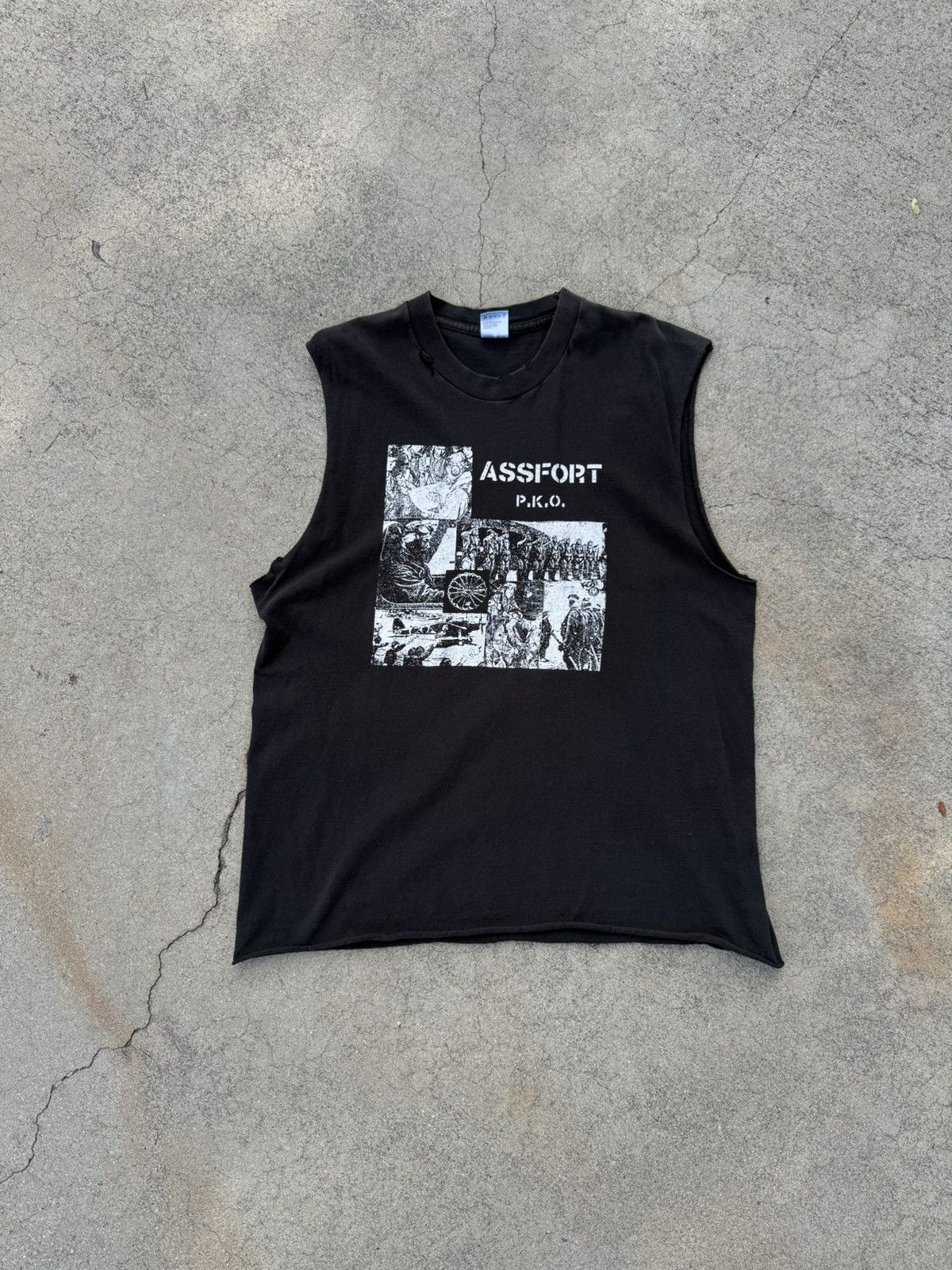 Other War Tank Top Size US L / EU 52-54 / 3 - 1 Thumbnail