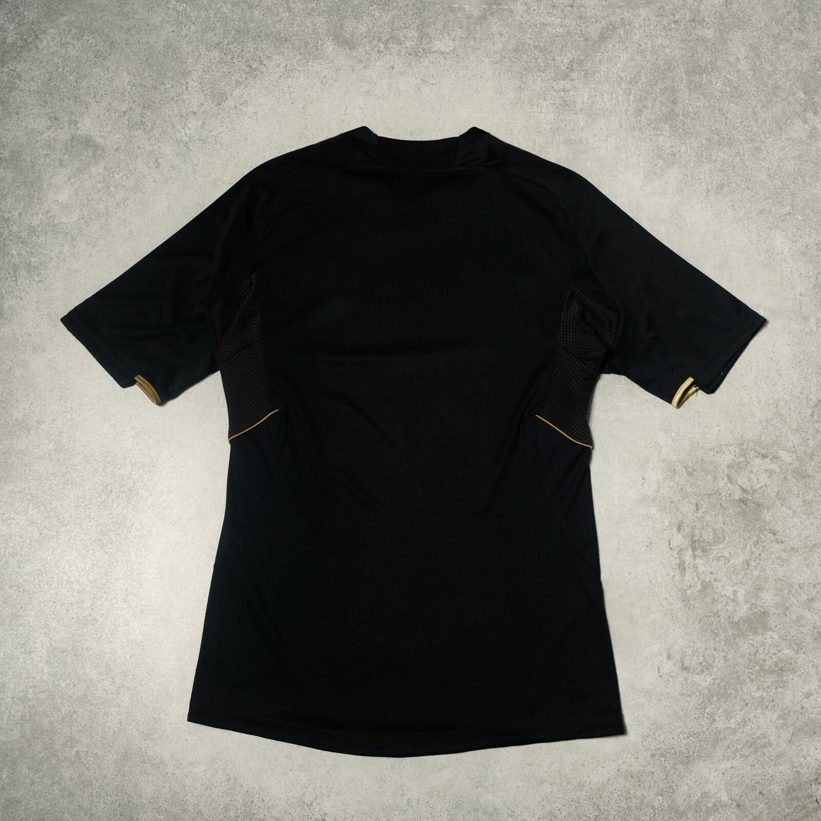 Adidas 2011/12 Real Madrid Training Shirt Adidas (M/L) Size US M / EU 48-50 / 2 - 2 Thumbnail