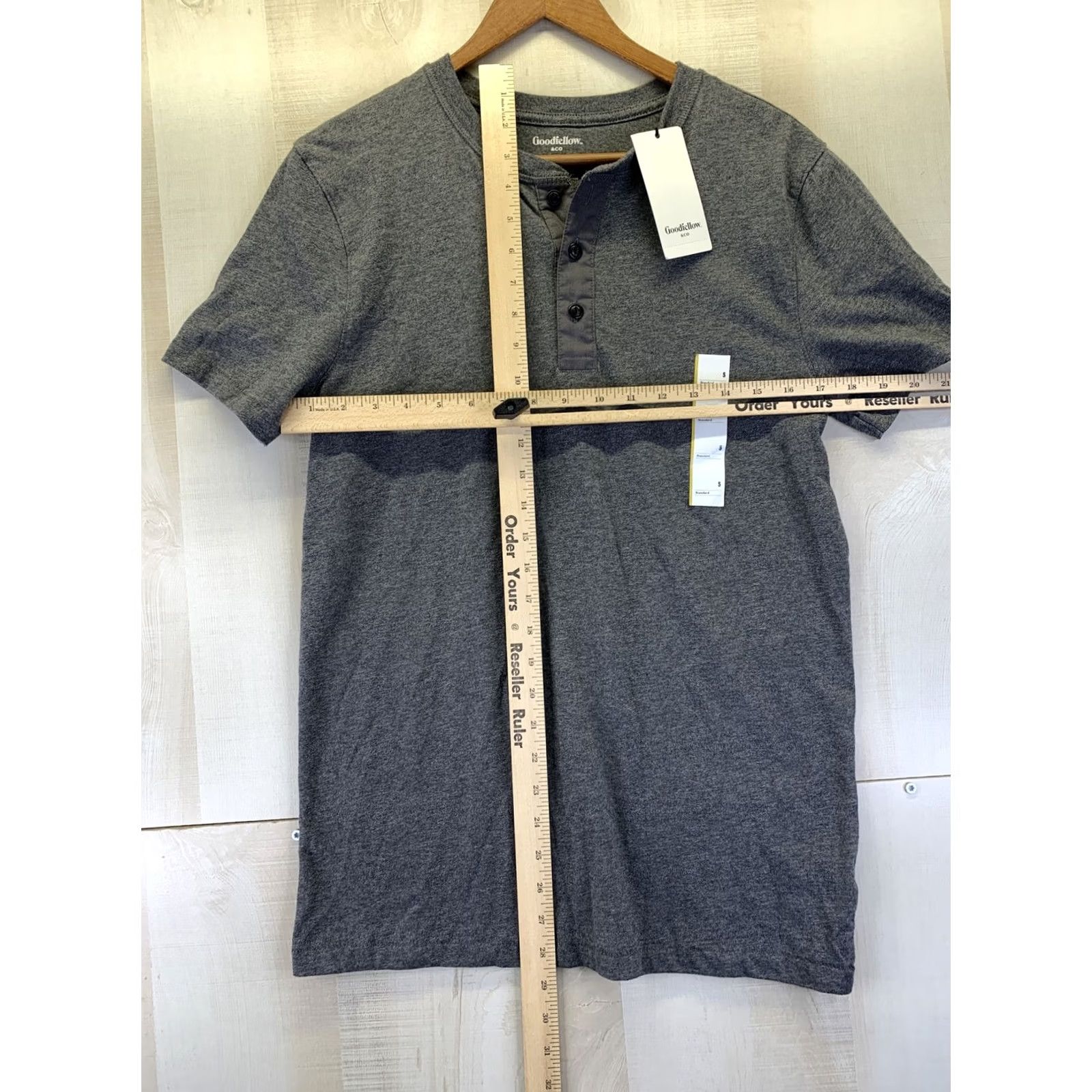 Vintage Goodfellow & Co Shirt Mens Short Sleeve Gray SZ S Regular Fit T-Shirt - 90s? Size US S / EU 44-46 / 1 - 5 Thumbnail
