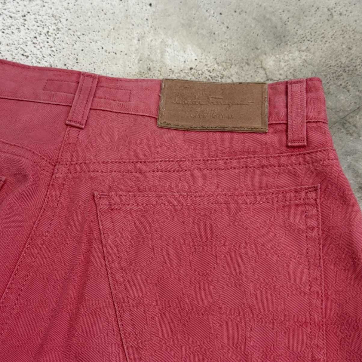 Salvatore Ferragamo Vintage Salvatore Ferragamo Faded Monogram Denim Pants Size US 29 - 13 Thumbnail