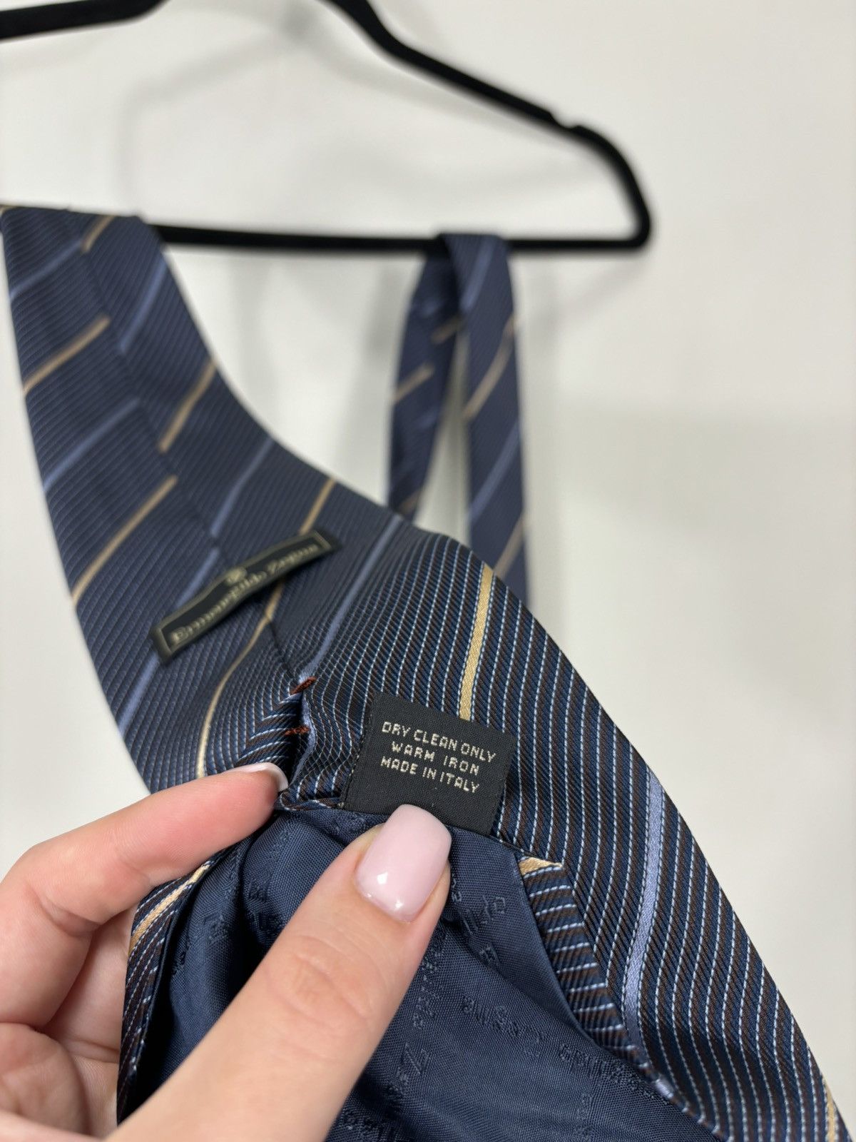 Ermenegildo Zegna Ermenegildo Zegna Men’s Navy Blue Striped Luxury Silk Tie Size ONE SIZE - 9 Thumbnail