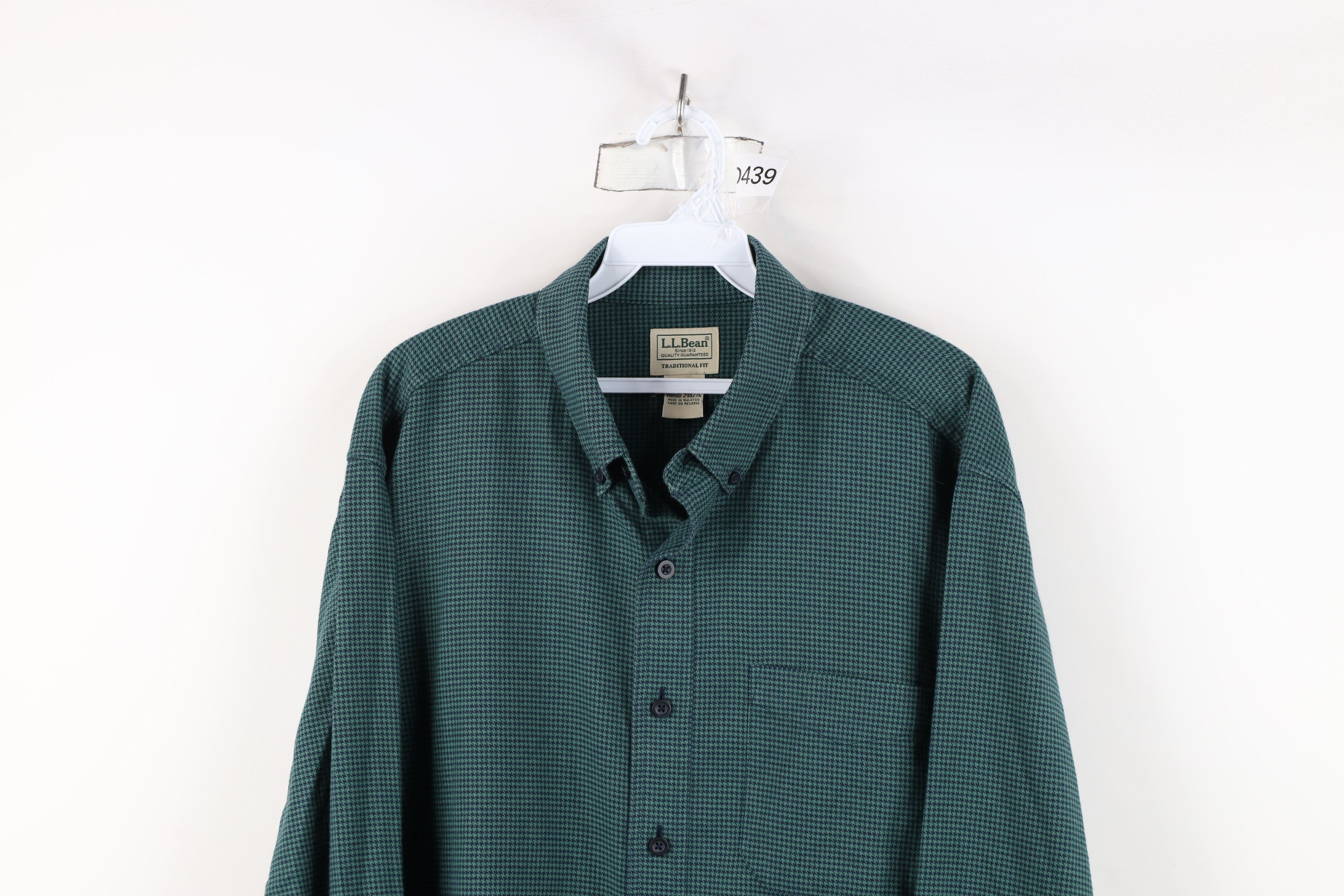 L.L. Bean × Vintage Vintage LL Bean Flannel Collared Button Down Shirt Size US L / EU 52-54 / 3 - 2 Thumbnail