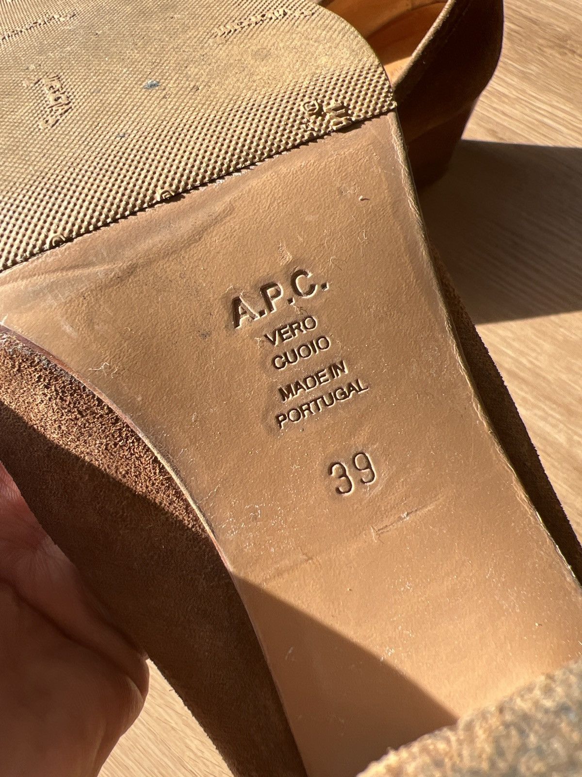 A.P.C. A.P.C. Heels suede (only for 🔥 baddie) Size US 9 / IT 39 - 3 Thumbnail