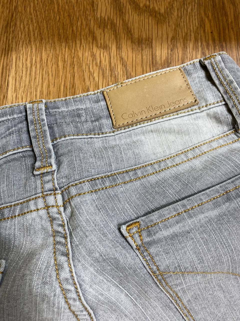 Calvin Klein × Vintage Vintage Y2K Light Wash Calvin Klein Essential Denim Jeans! Size US 26 / EU 42 - 19 Thumbnail