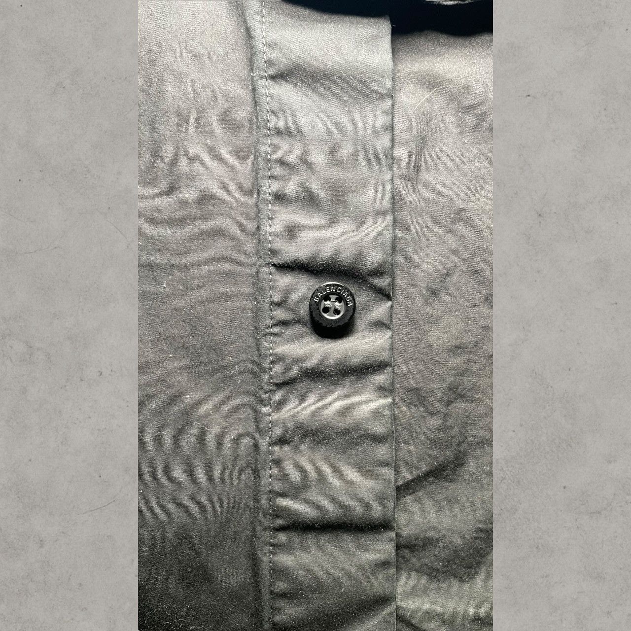 Balenciaga Balenciaga Oversized Asymmetrical Tucked Button Shirt Sz 34 Size US M / EU 48-50 / 2 - 6 Thumbnail