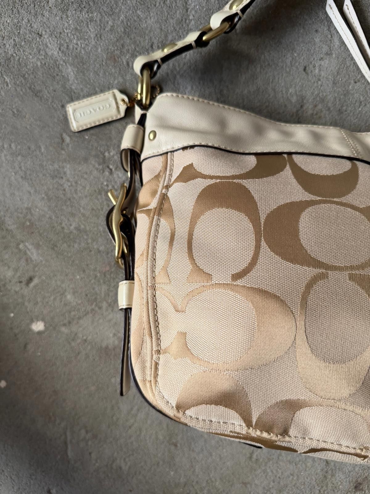Coach Coach Signature Zoe Hobo Shoulder Bag Beige/White Size ONE SIZE - 8 Thumbnail