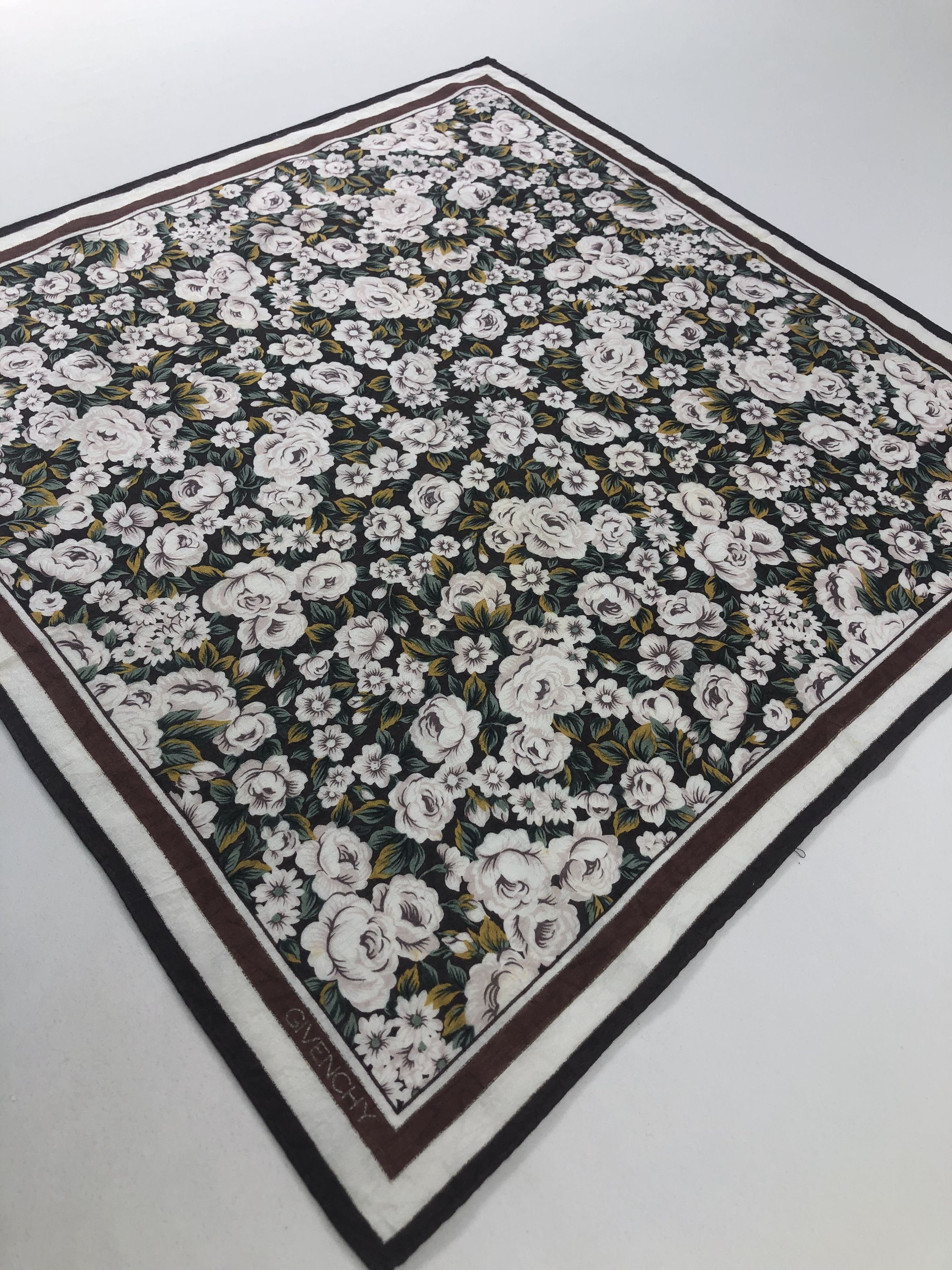 Vintage Givenchy Floral Handkerchief / Bandana / Neckerchief Size ONE SIZE - 3 Thumbnail