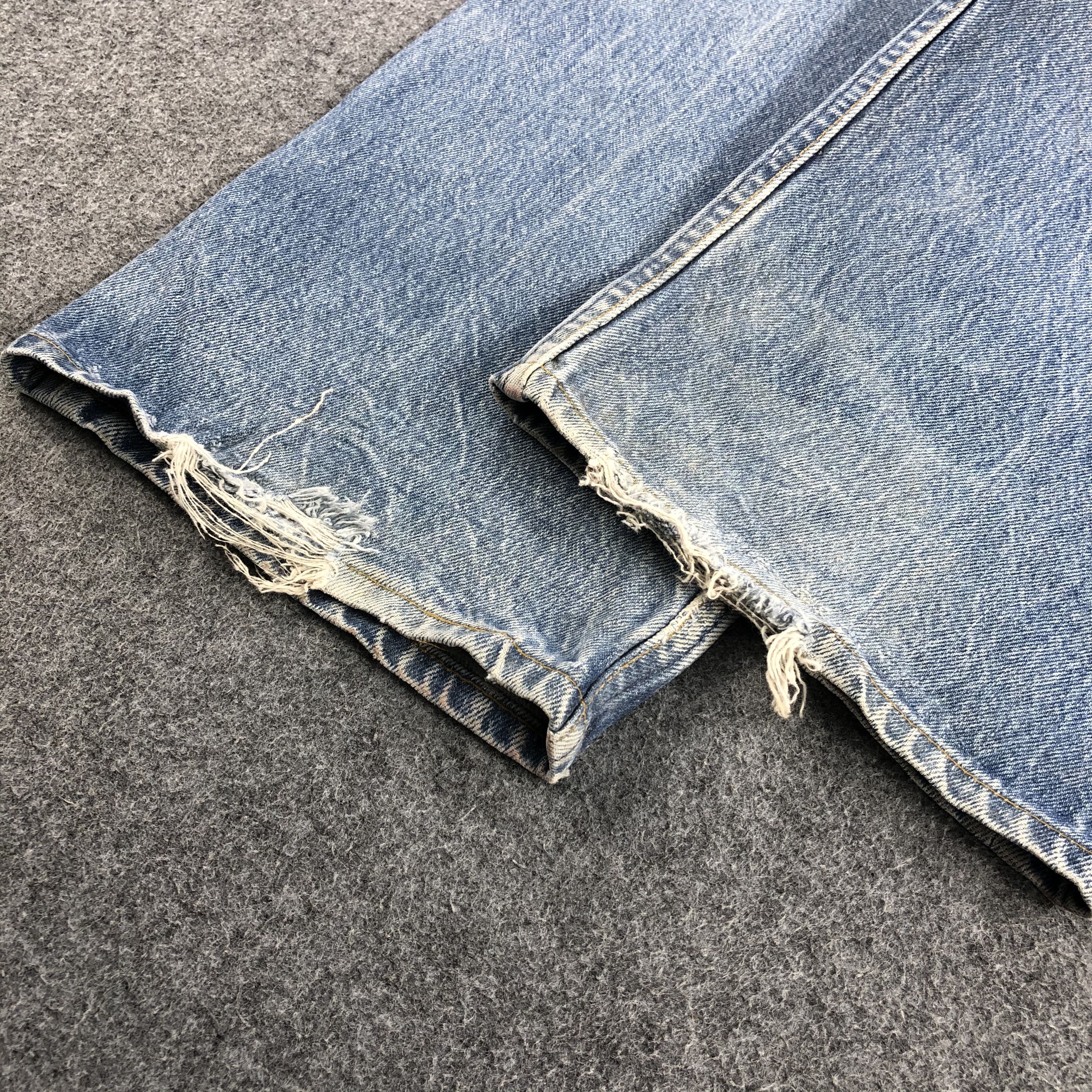 Levi's × Vintage Vintage 90s Light Wash Levis 501 Jeans-JM866 Size US 43 - 5 Thumbnail