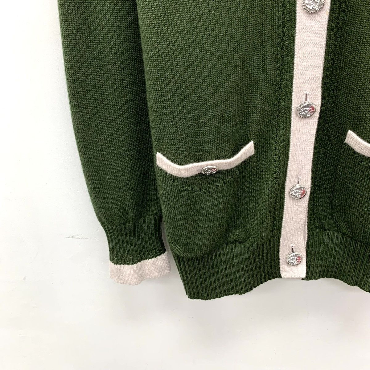 Chanel Chanel Striped V-neck Long Sleeve Knit Cardigan K26WX Size M / US 6-8 / IT 42-44 - 4 Thumbnail