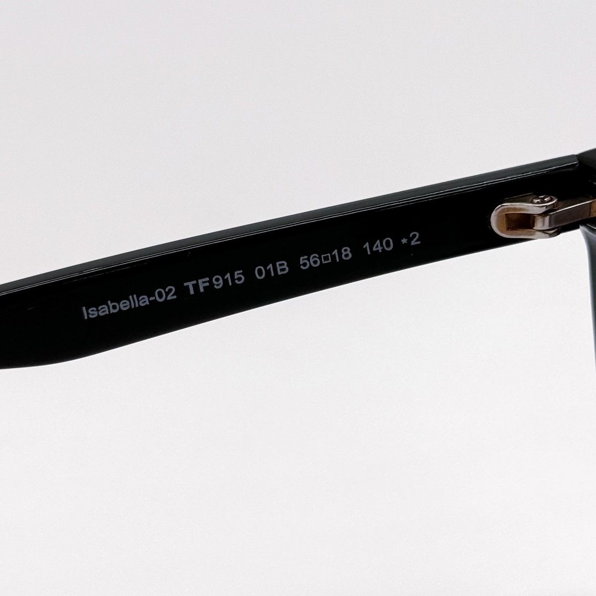 Tom Ford NEW TOM FORD ISABELLA-02 TF915 01B WOMEN SUNGLASSES FT0915/S Size ONE SIZE - 9 Thumbnail