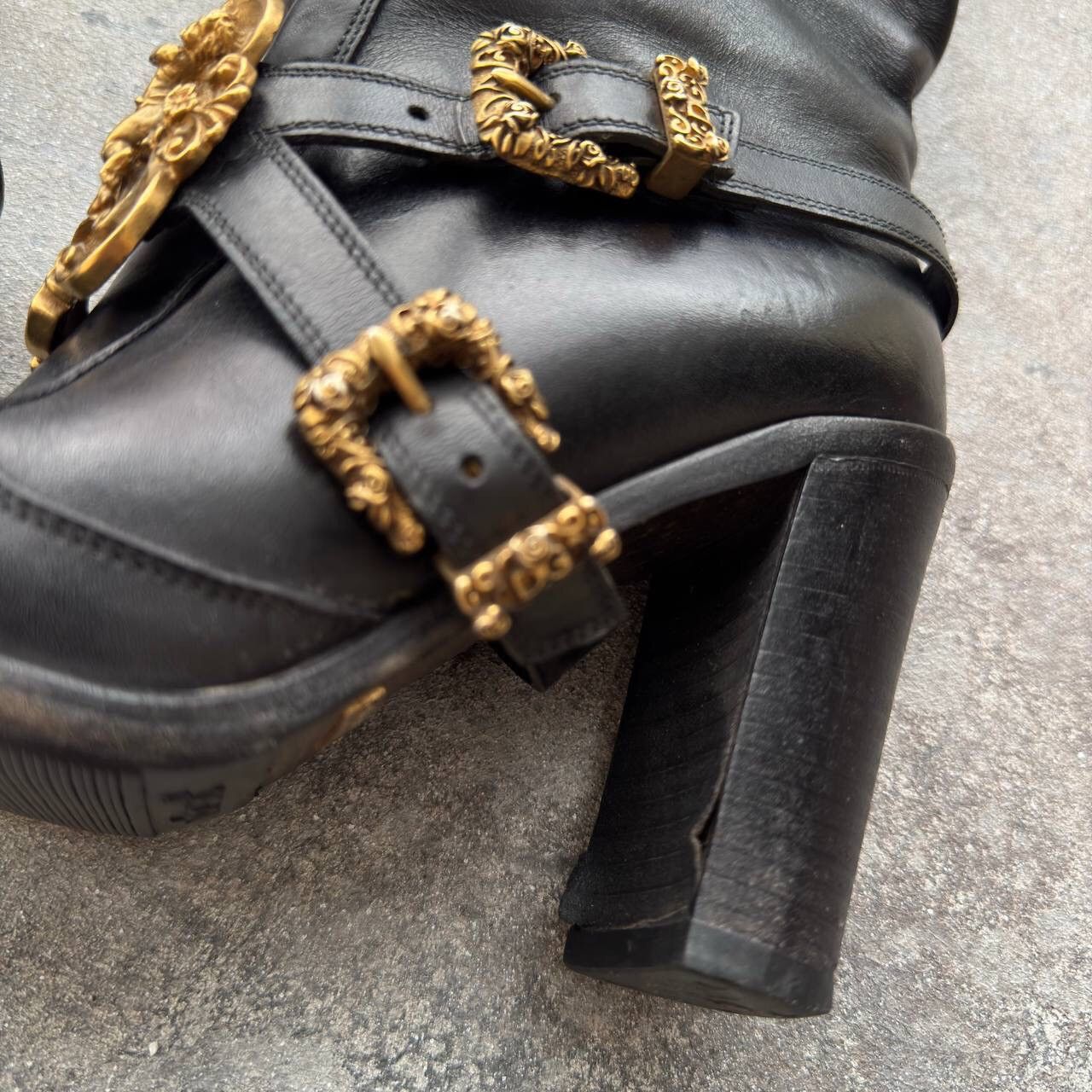 Dolce & Gabbana Dolce & Gabbana Black Leather Knee Boots Size US 6 / IT 36 - 15 Thumbnail
