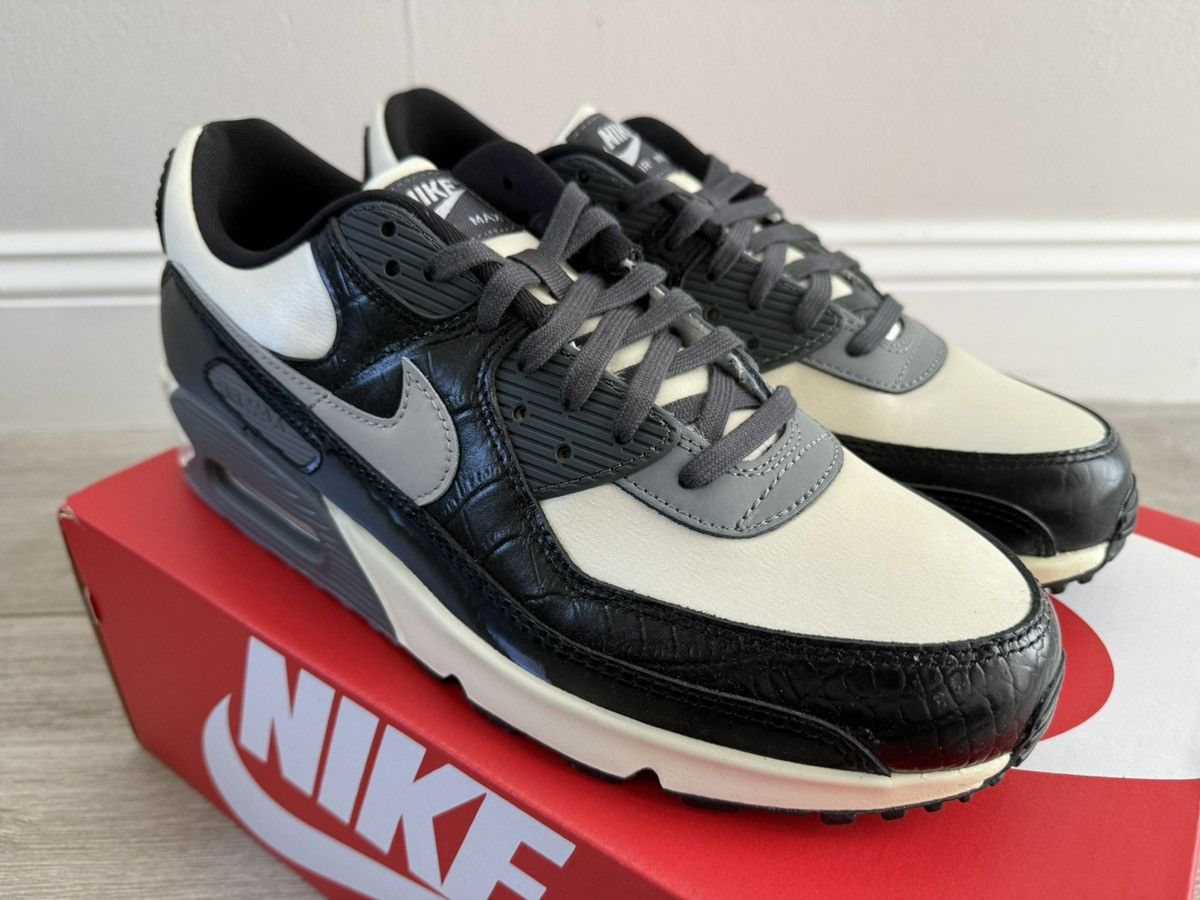 Nike Men's Nike Air Max 90 Smoke Grey Crocodile Sail Black Sz 12 Size US 12 / EU 45 - 4 Thumbnail