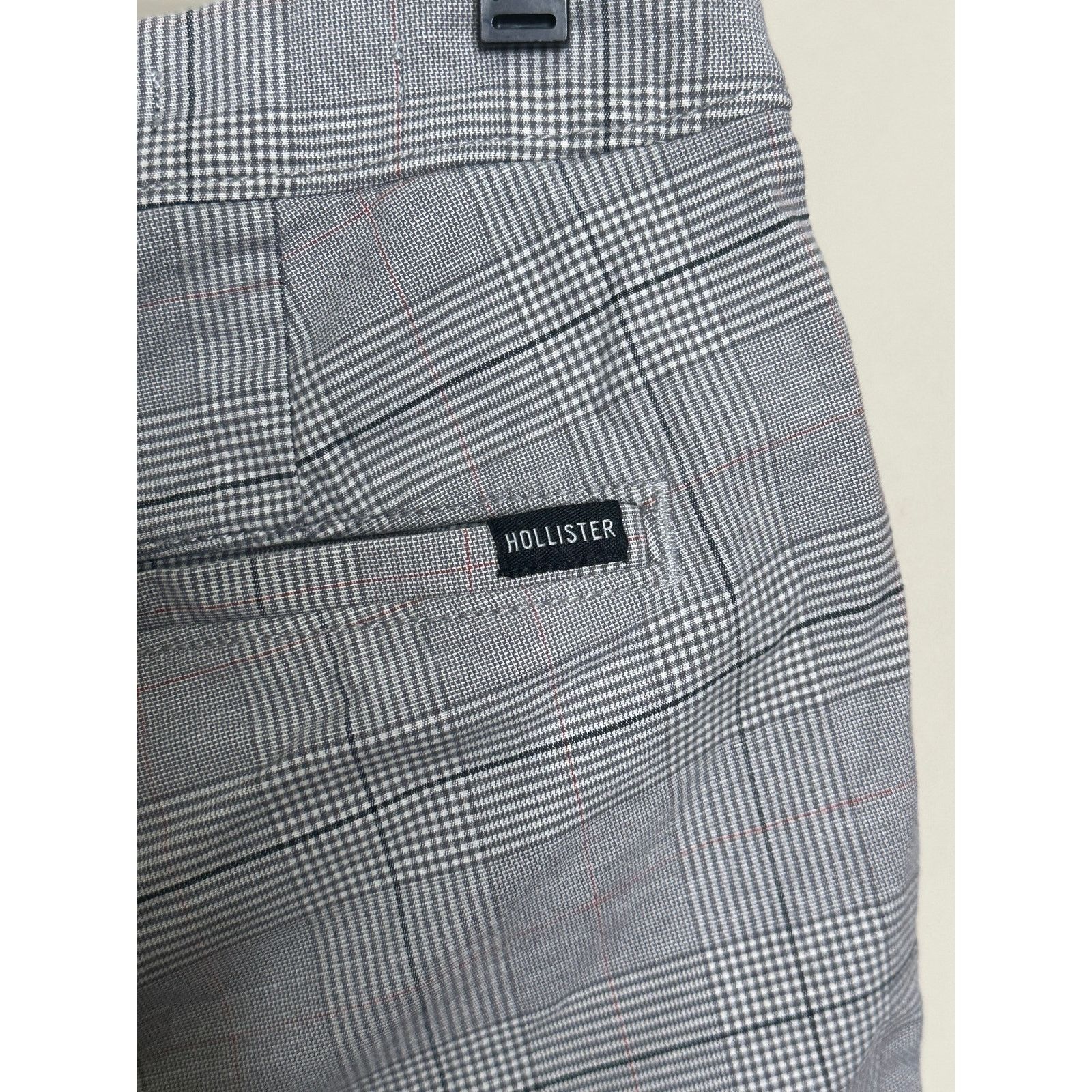 Hollister Hollister gray blue plaid crop taper chino pants size 29 Size US 29 - 10 Thumbnail