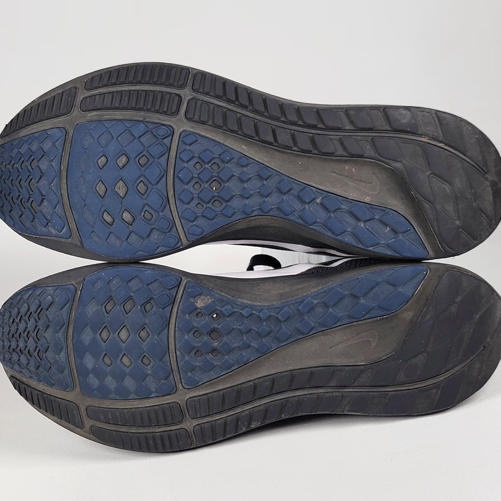 Nike Nike Pegasus 40 Seattle Seahawks Running Men's 11.5 US Nike Air Zoom Pegasus 40 Sneakers Black Mens NFL DZ6007-001 Size US 11 / EU 44 - 7 Thumbnail