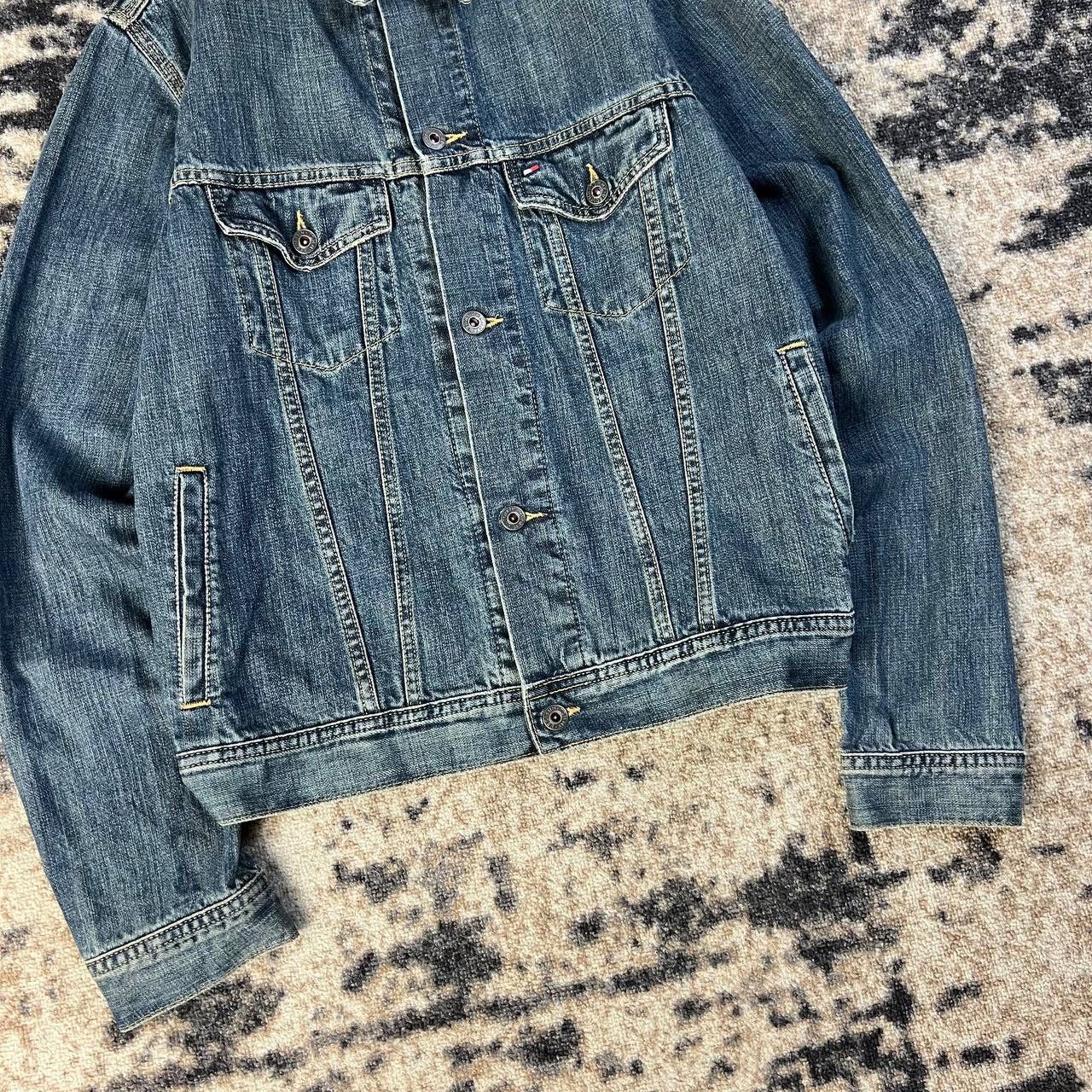 Tommy Hilfiger Tommy Hilfiger Vintage Y2K Mini Logo Button Up Denim Jacket Size US S / EU 44-46 / 1 - 3 Thumbnail