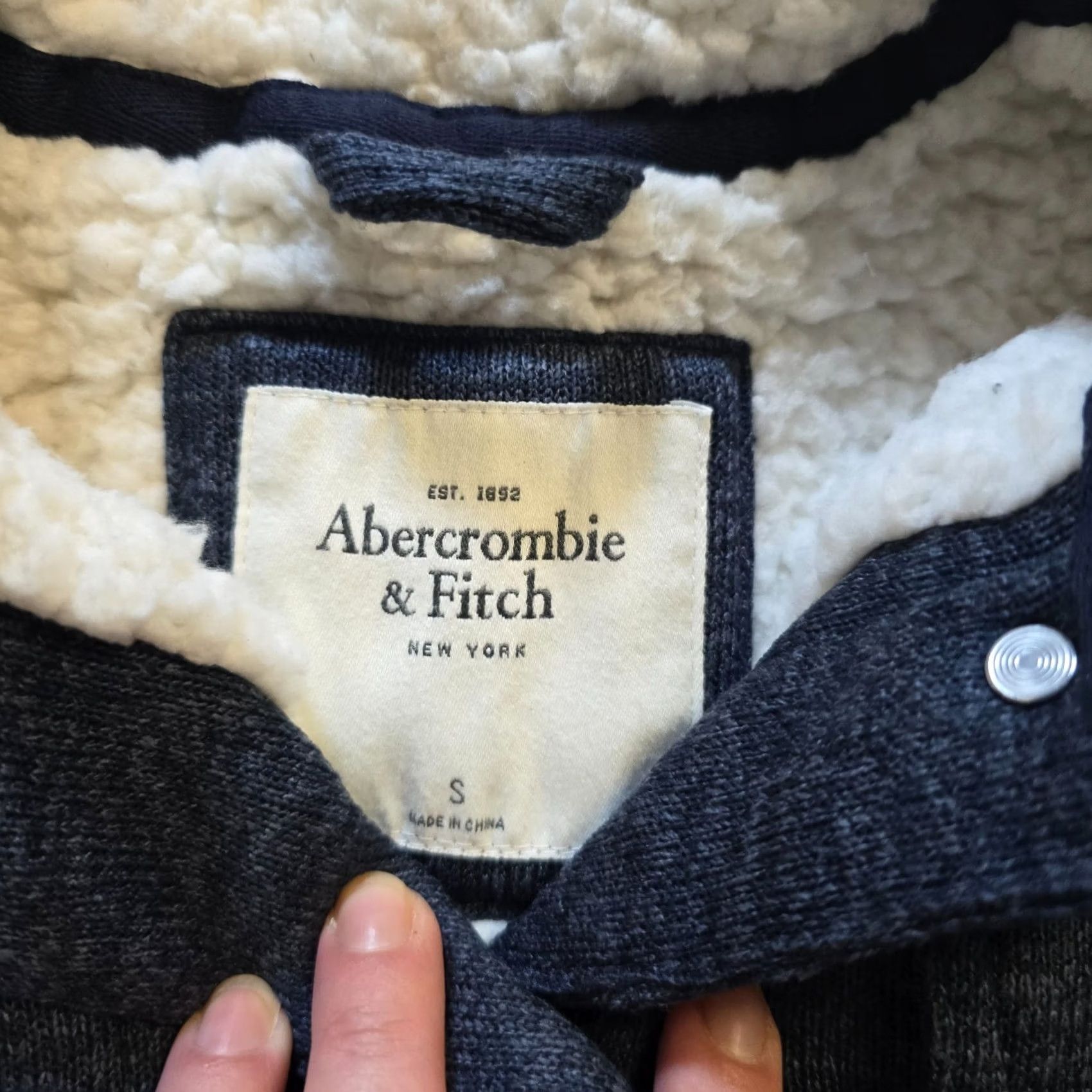 Abercrombie & Fitch Abercrombie & Fitch Jacket Womens Small Blue Fleece Lined Trucker Pockets Casual Jacket Size S / US 4 / IT 40 - 4 Thumbnail