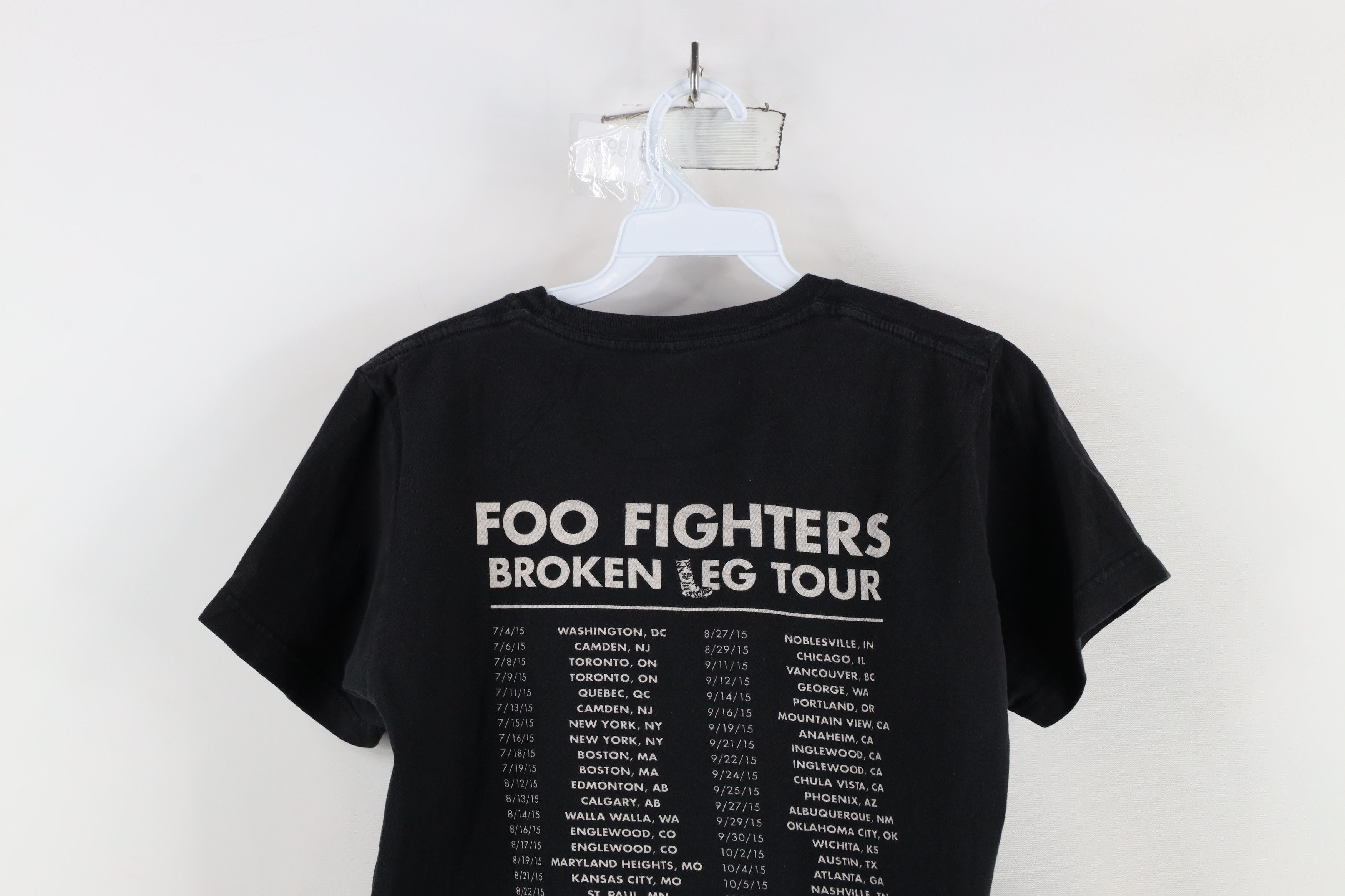 Vintage Vintage Y2K Break A Leg Tour Foo Fighters Band T-Shirt Size US S / EU 44-46 / 1 - 13 Thumbnail