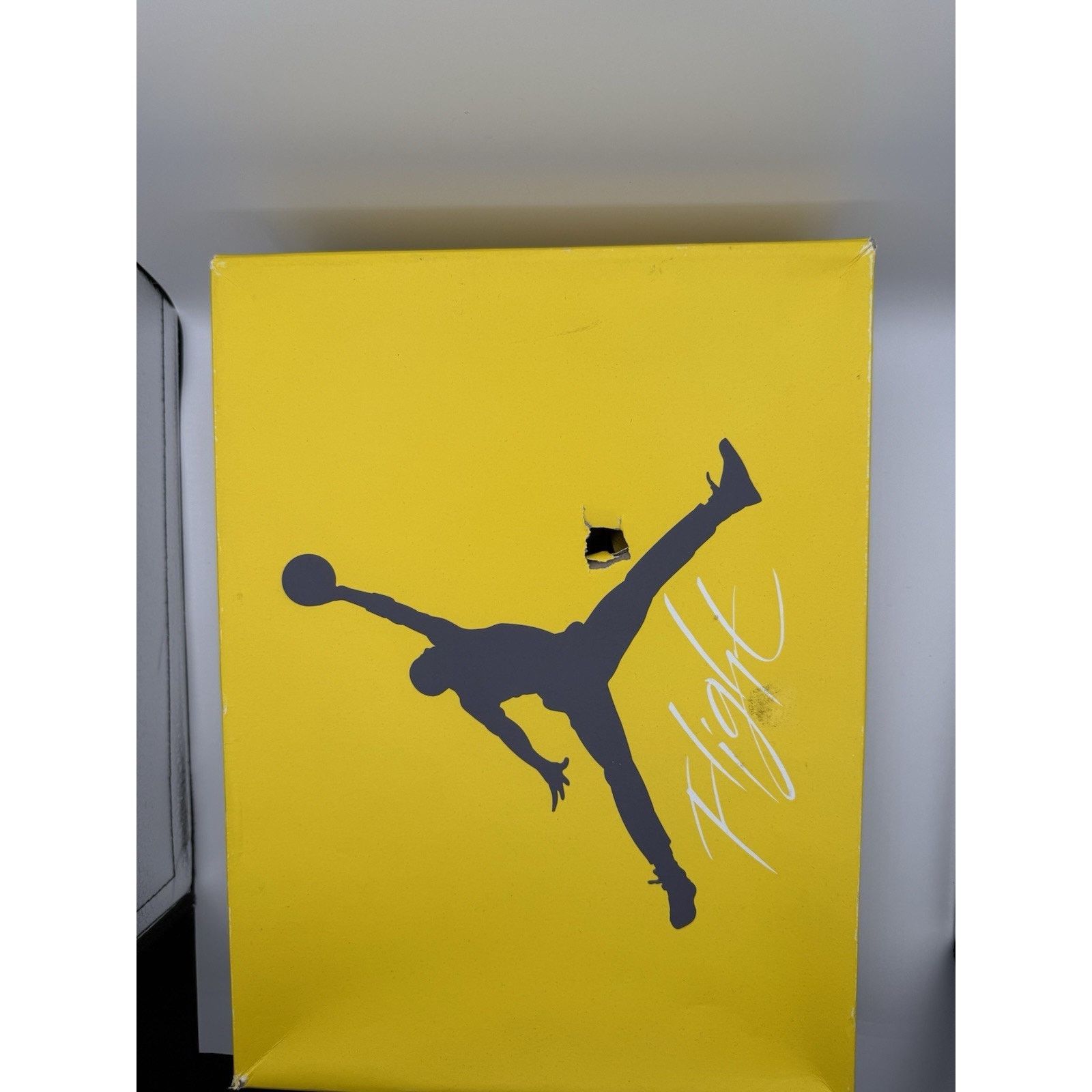 Jordan Brand Size 13 - Jordan 4 Retro Mid Lightning Size US 13 / EU 46 - 8 Thumbnail