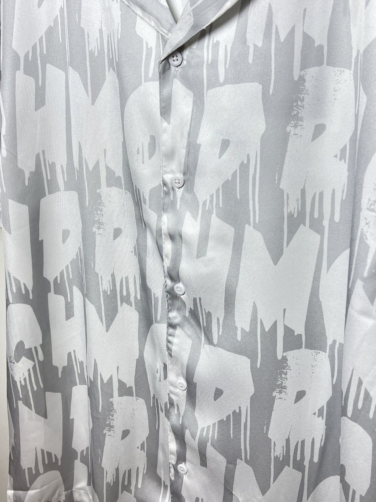 John Richmond richmond graffiti satin camp collar shirt Size US L / EU 52-54 / 3 - 3 Thumbnail