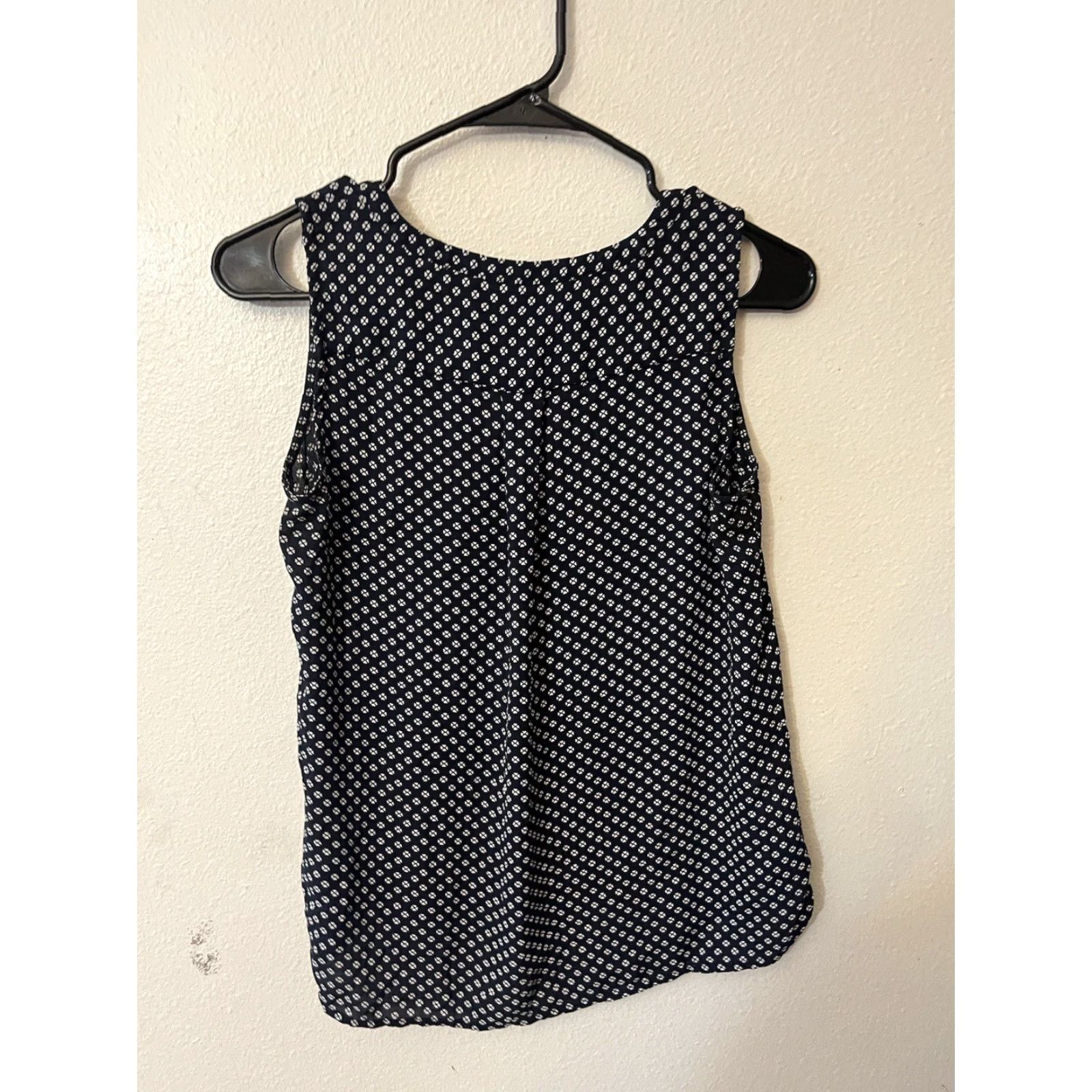 Loft LOFT Women Blouse Tank Top Shirt Woven Geometric Sleeveless Blue White Reg—Note: Must use only words from original title; "Reg" not in title. Size S / US 4 / IT 40 - 3 Thumbnail