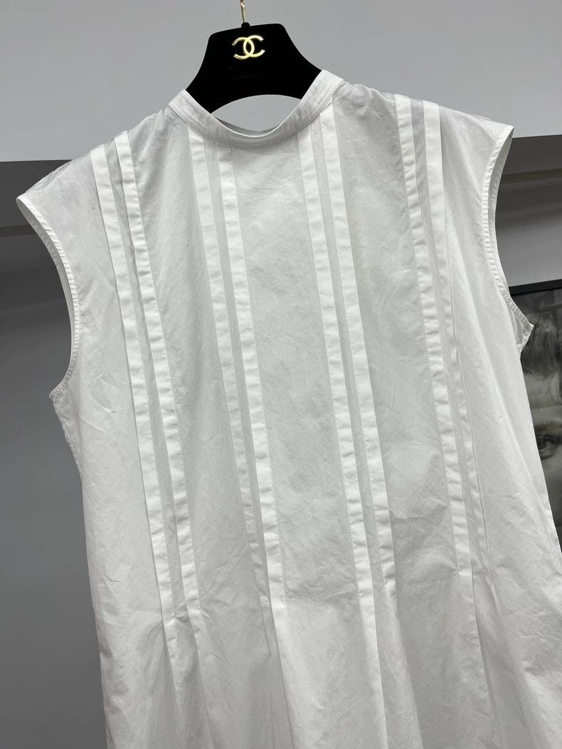 Chanel Chanel 22P white sleeveless shirt Size XS / US 0-2 / IT 36-38 - 2 Thumbnail