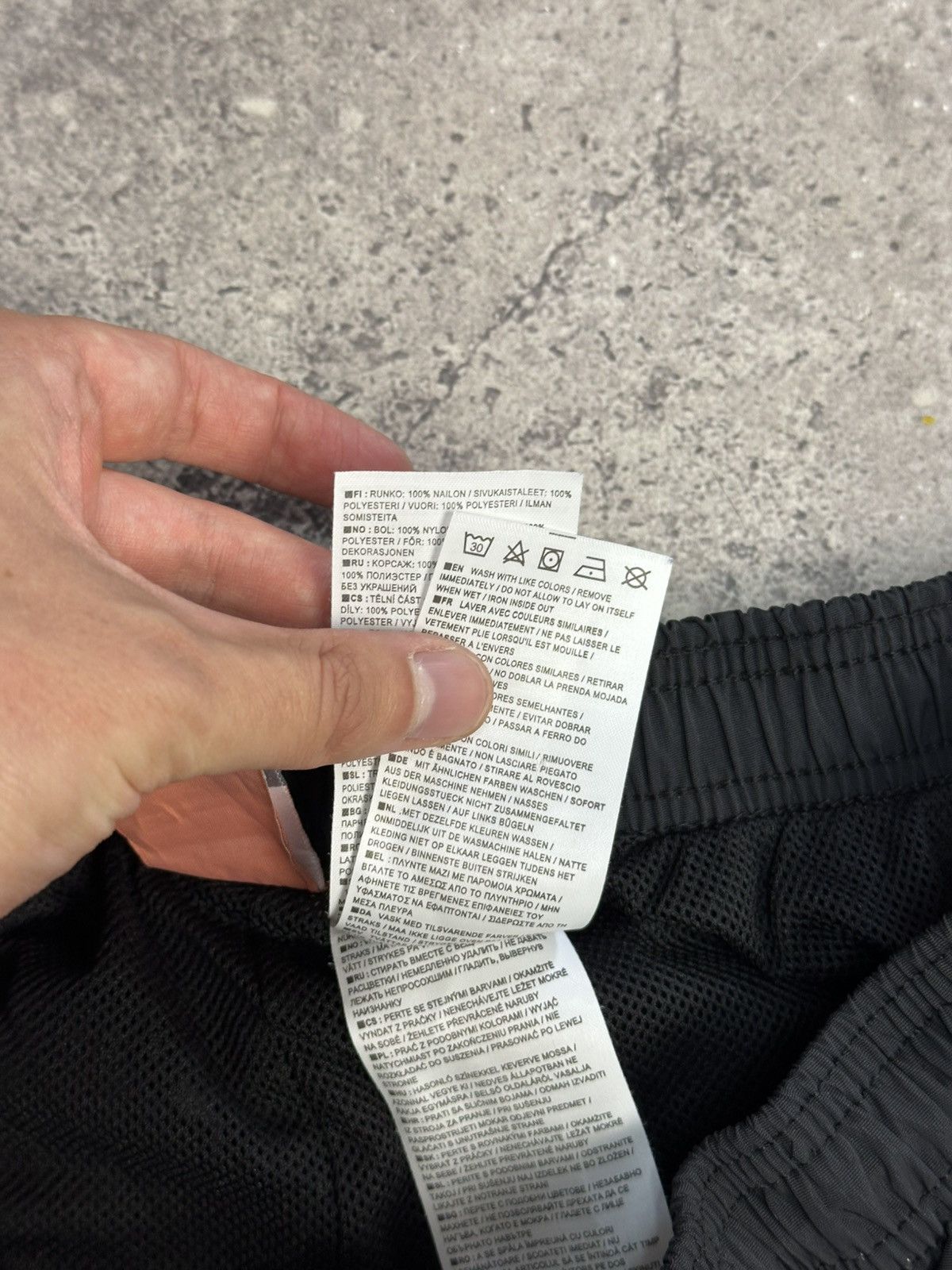 Nike Vintage Nike Drill Nylon Pants Y2M Embroidered Swoosh Logo Size US 32 / EU 48 - 9 Thumbnail