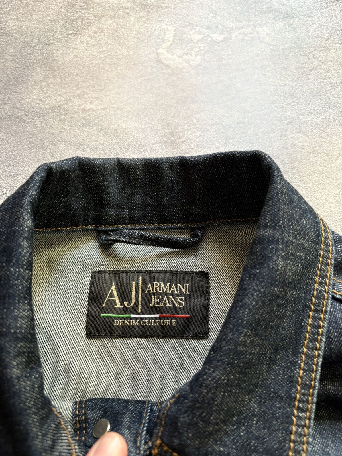 Armani Vintage Armani Jeans Dark Wash Denim Jacket Italy Size S Size US S / EU 44-46 / 1 - 7 Thumbnail