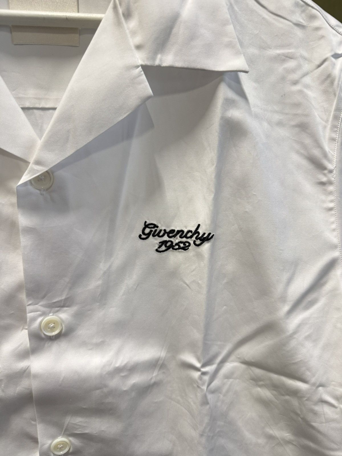 Givenchy Givenchy Logo Embroidery Bowling Shirt NEW 1050$ Size US L / EU 52-54 / 3 - 2 Thumbnail