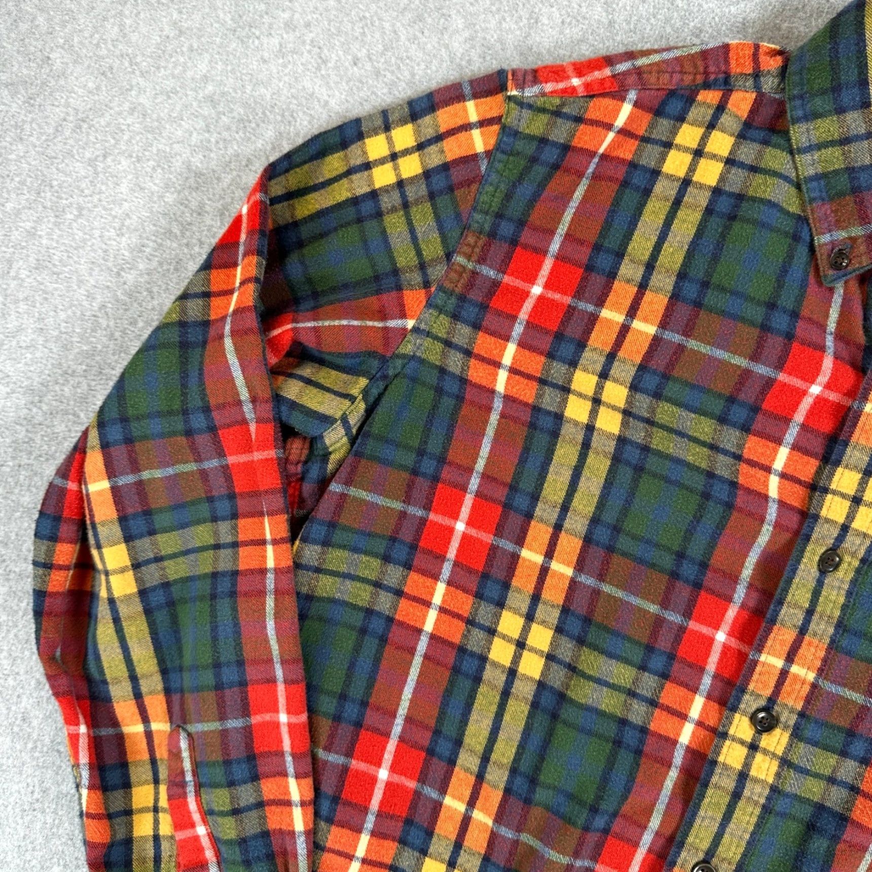 Vintage LL Bean Plaid Flannel Shirt Men's Long Sleeve Button-Down Cotton Traditional Fit Casual Workwear Size US L / EU 52-54 / 3 - 4 Thumbnail