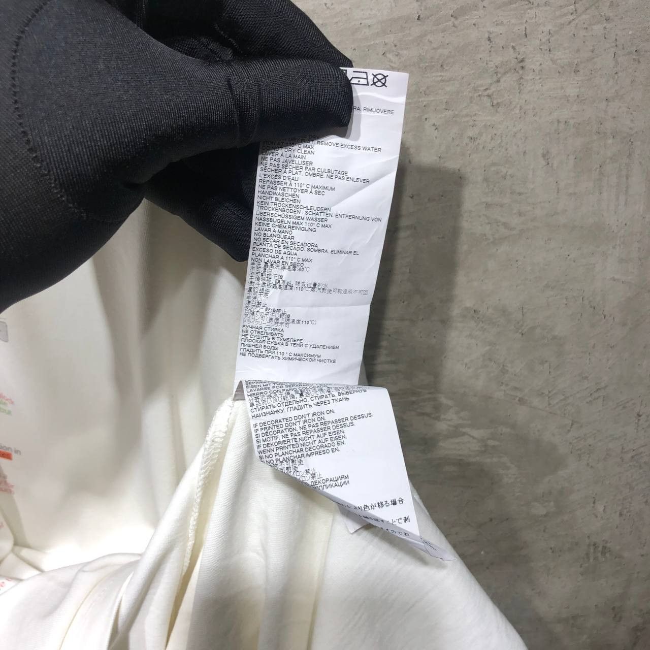 Maison Margiela Maison Margiela MM6 E-Mail Thread print tee Size US L / EU 52-54 / 3 - 10 Thumbnail
