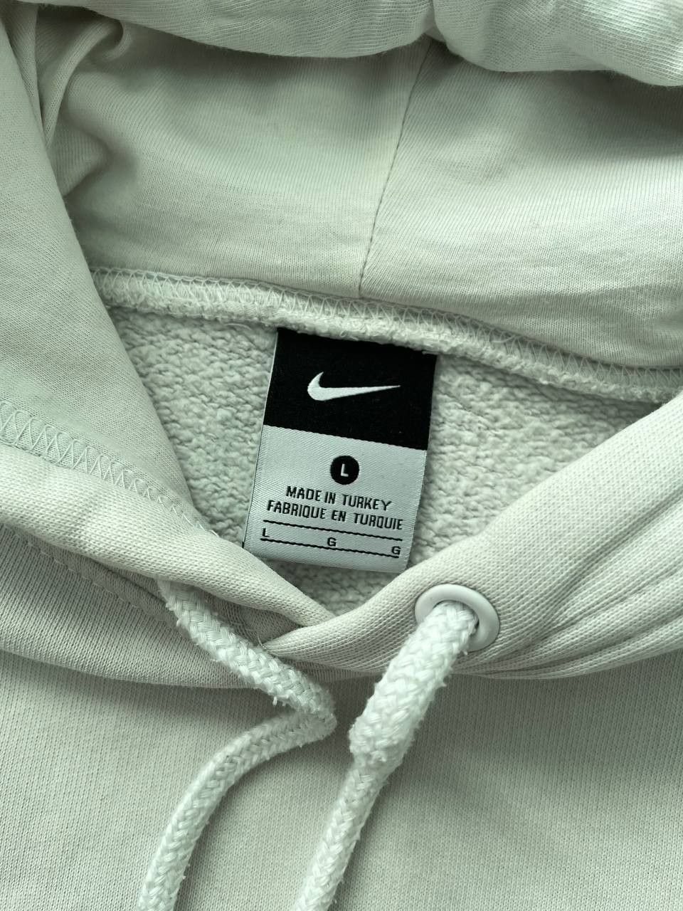 Nike Nike Rare Big Center Swoosh Logo Streetwear sk8 Size US M / EU 48-50 / 2 - 9 Thumbnail