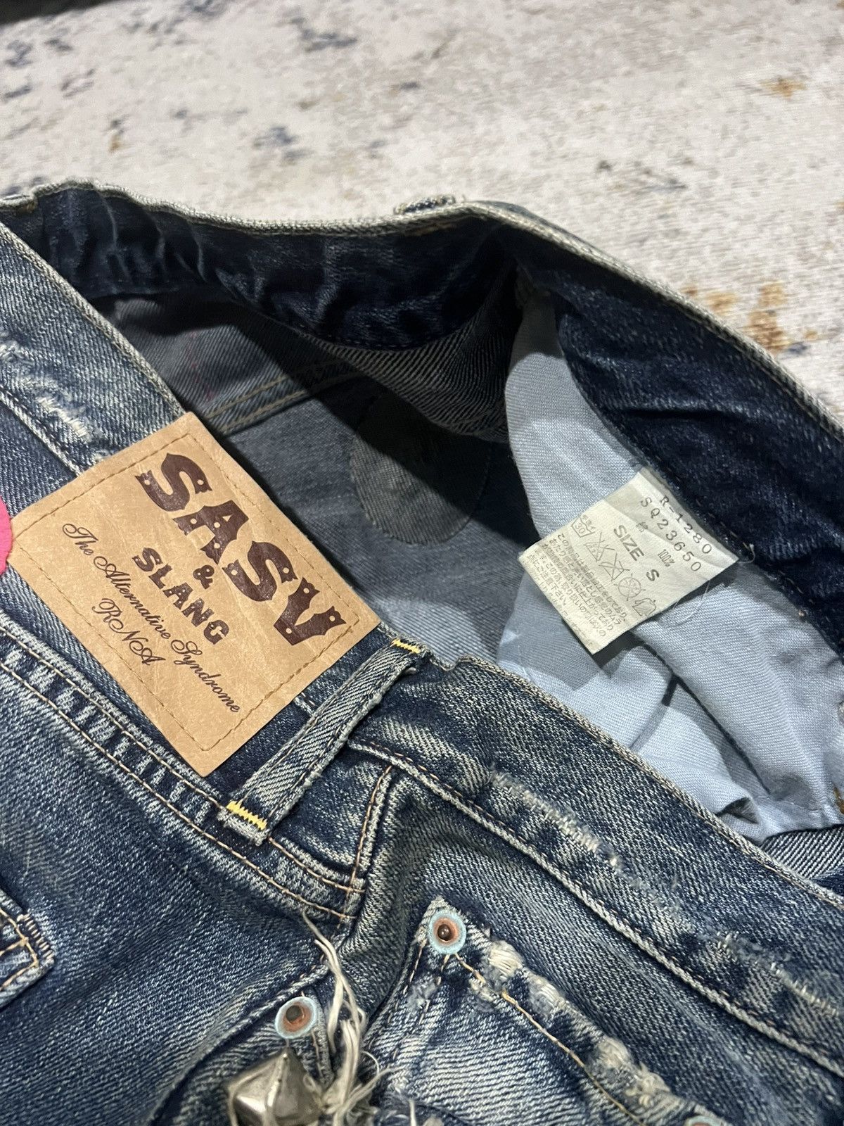 If Six Was Nine × Le Grande Bleu (L.G.B.) × Tornado Mart RNA Japan Stud Distressed Super Flare Jeans Size US 31 - 8 Thumbnail